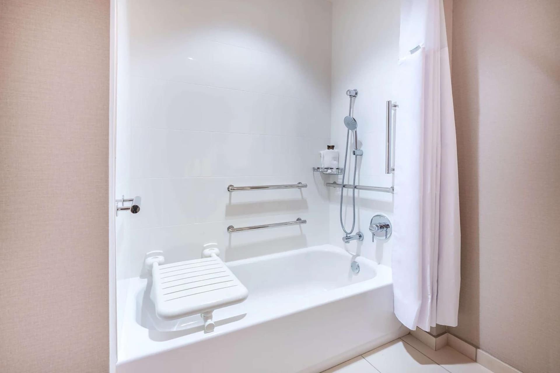 Hampton Inn San Jose Cherry Ave, CA gallery photo in San Jose, CA — image 7
