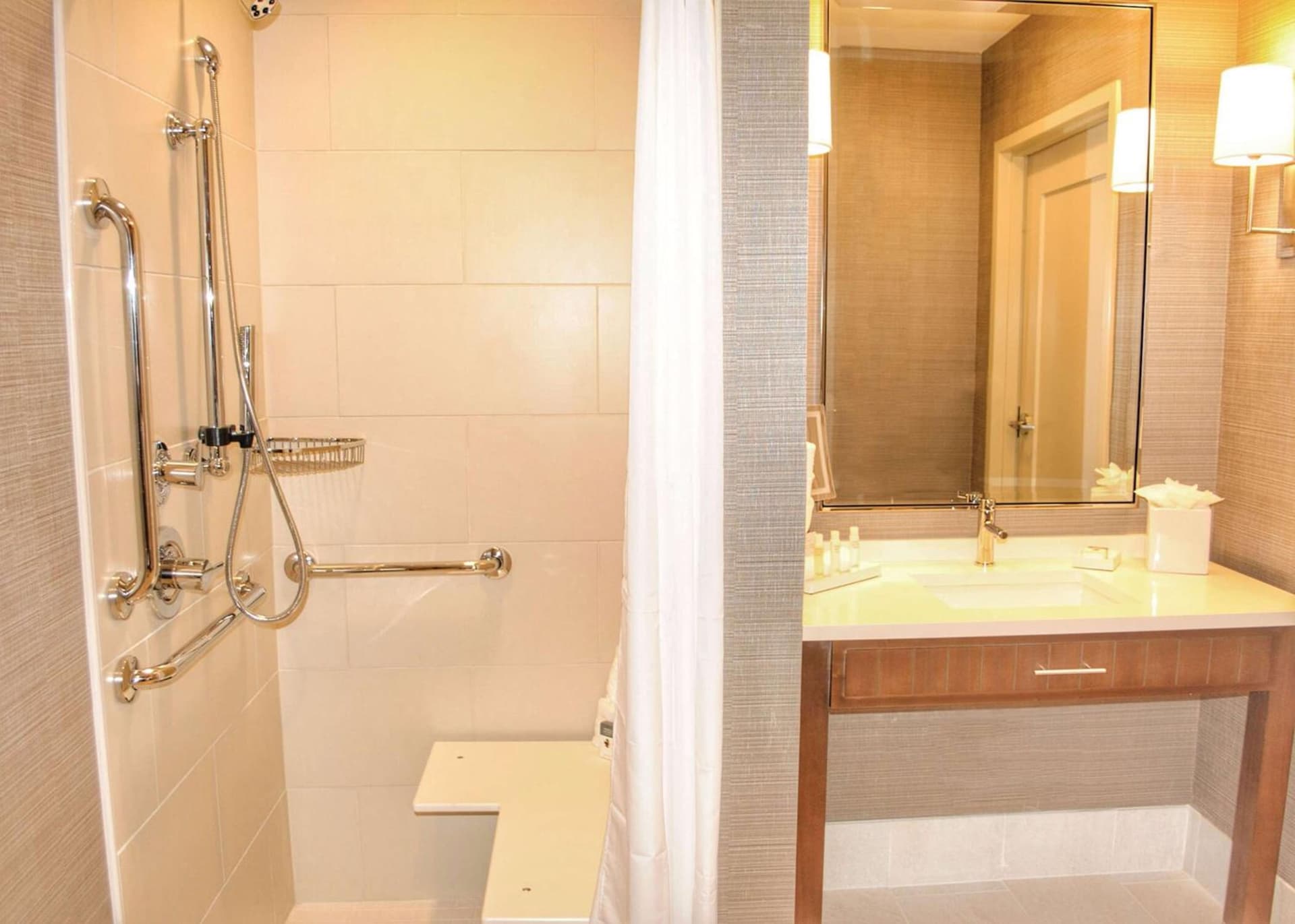 DoubleTree by Hilton Hotel Reading gallery photo in Reading, PA — image 31