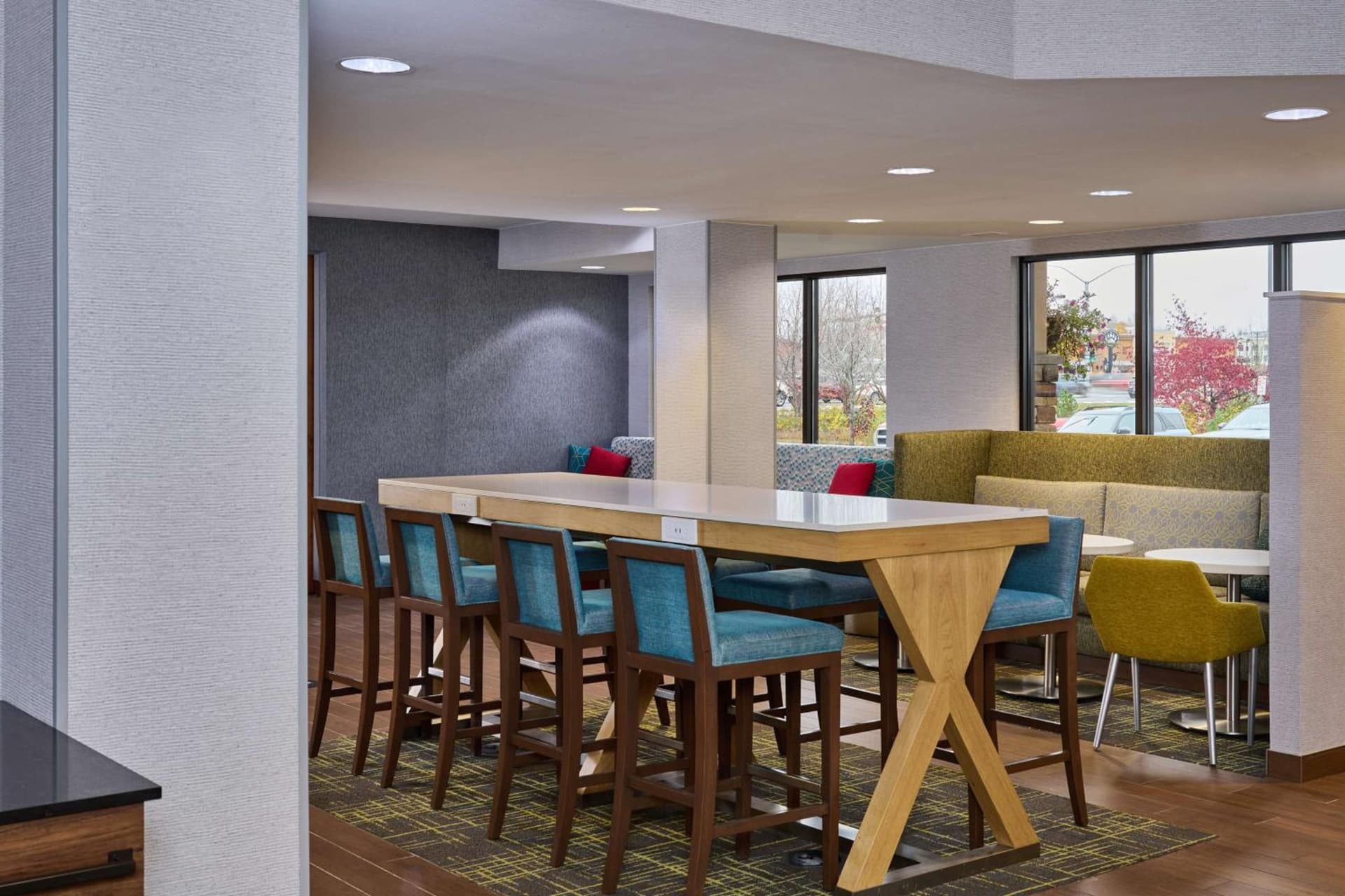 Hampton Inn Anchorage interior in Anchorage, AK — gallery photo 2