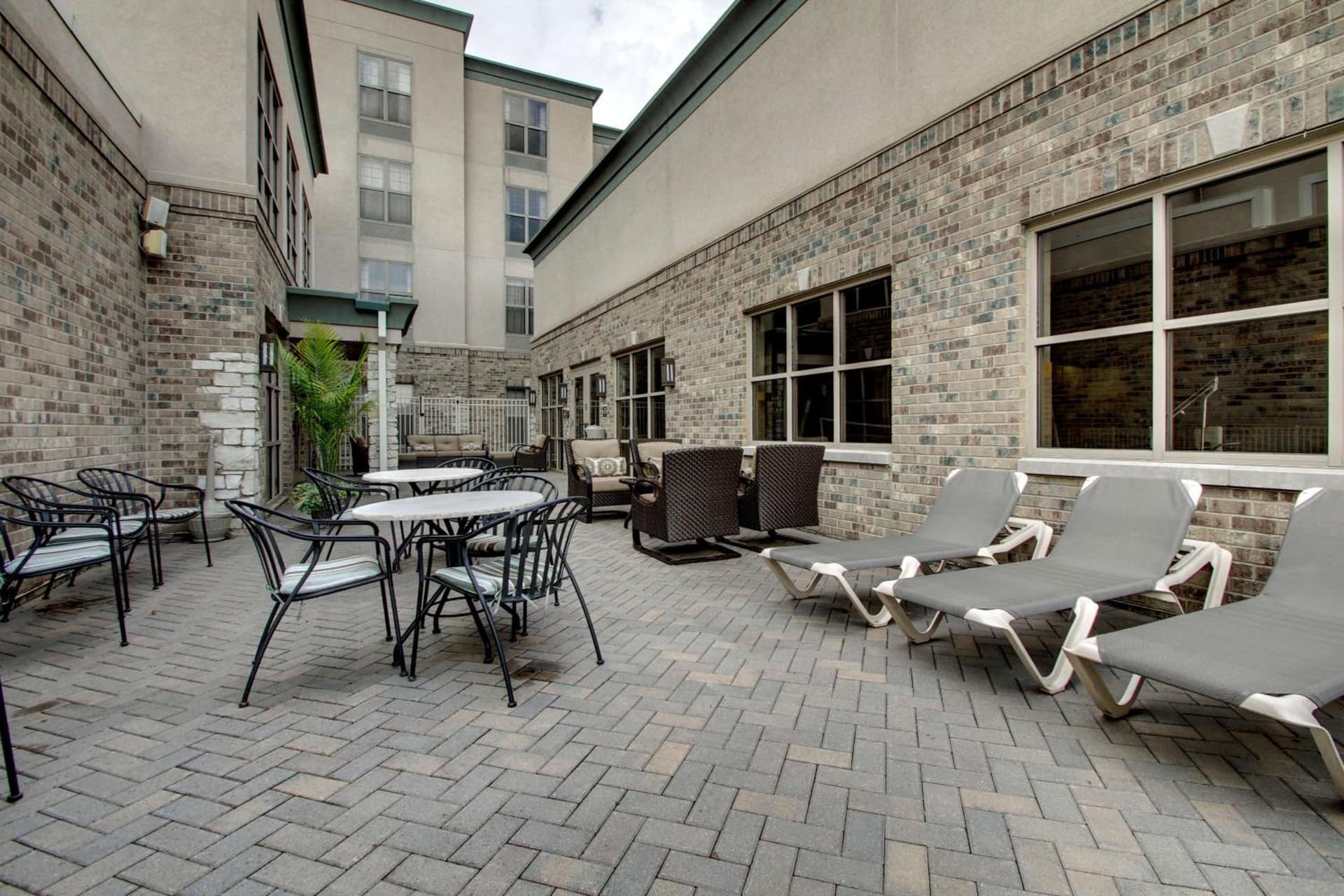 Hampton Inn & Suites Chicago/Aurora gallery photo in Aurora, IL — image 28