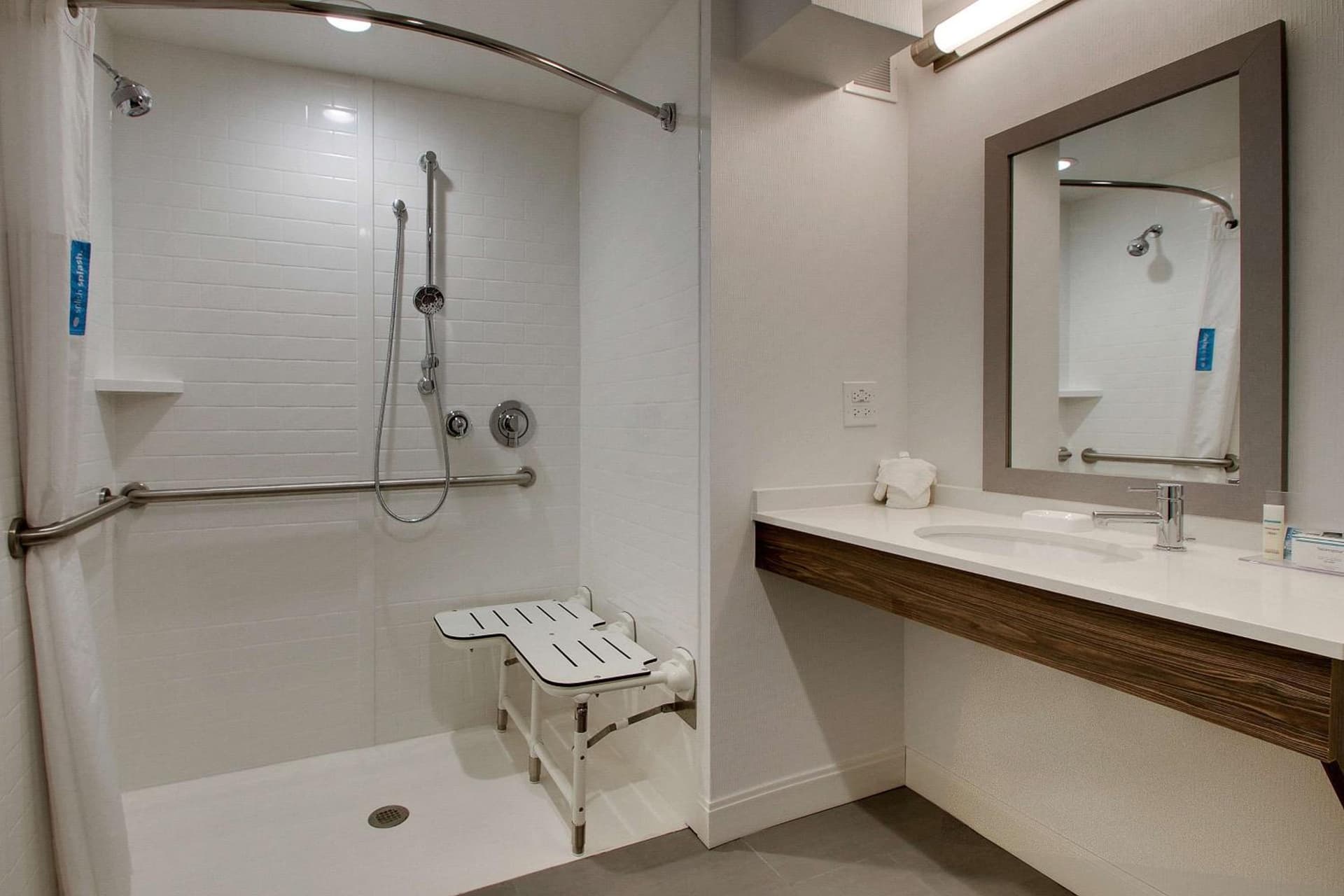 Hampton Inn & Suites Chicago/Aurora gallery photo in Aurora, IL — image 37