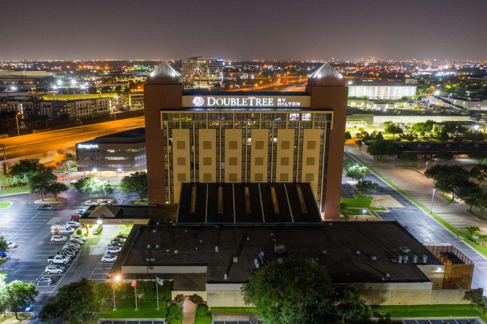 DoubleTree by Hilton Dallas/Richardson interior in Richardson, TX — gallery photo 2