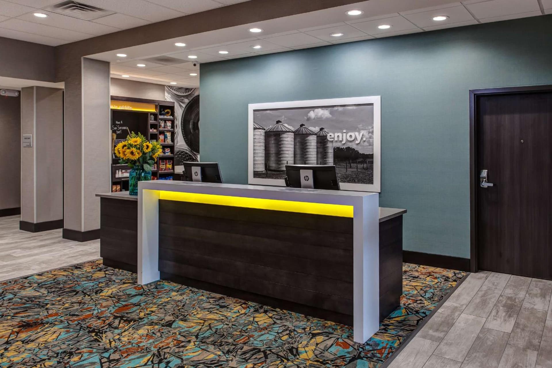 Hampton Inn & Suites-Wichita/Airport, KS gallery photo in Wichita, KS — image 23