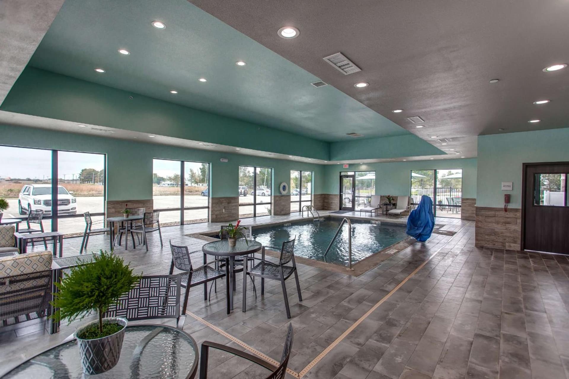 Hampton Inn & Suites-Wichita/Airport, KS gallery photo in Wichita, KS — image 9