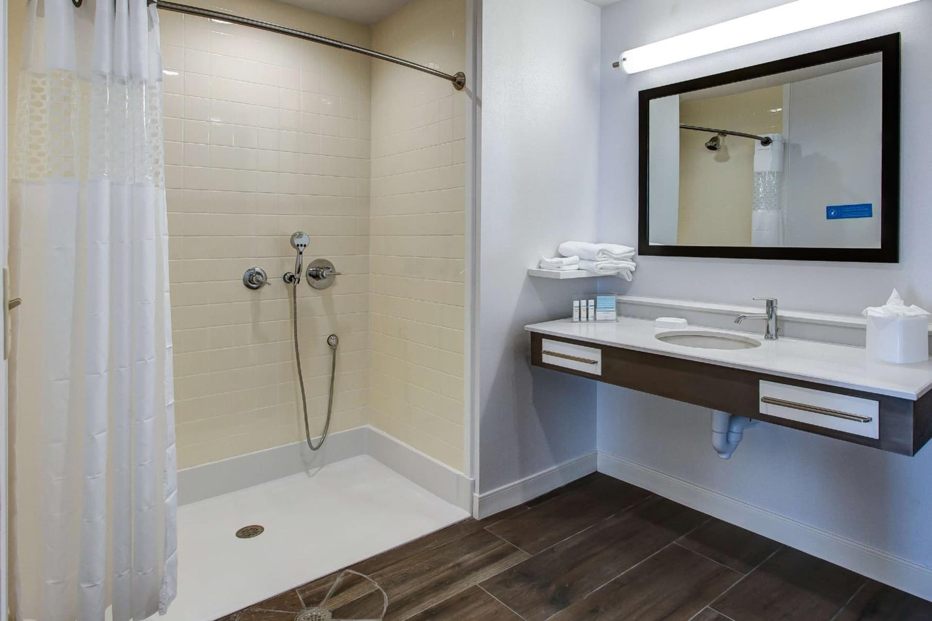 Hampton Inn & Suites-Wichita/Airport, KS gallery photo in Wichita, KS — image 13
