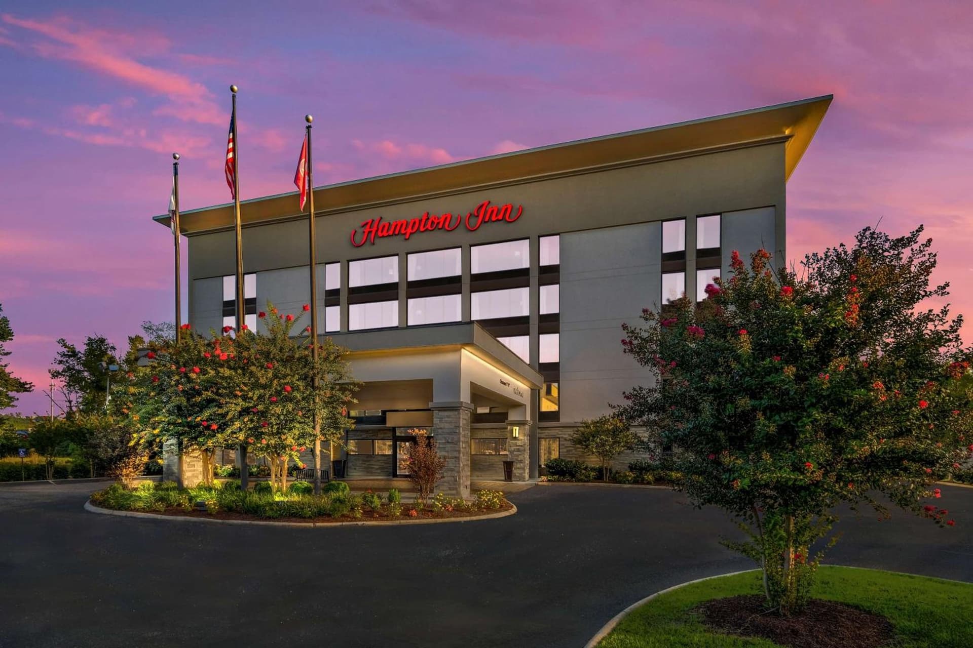 Hampton Inn Oak Ridge Knoxville featured exterior or lobby in Oak Ridge, TN — similar hotel