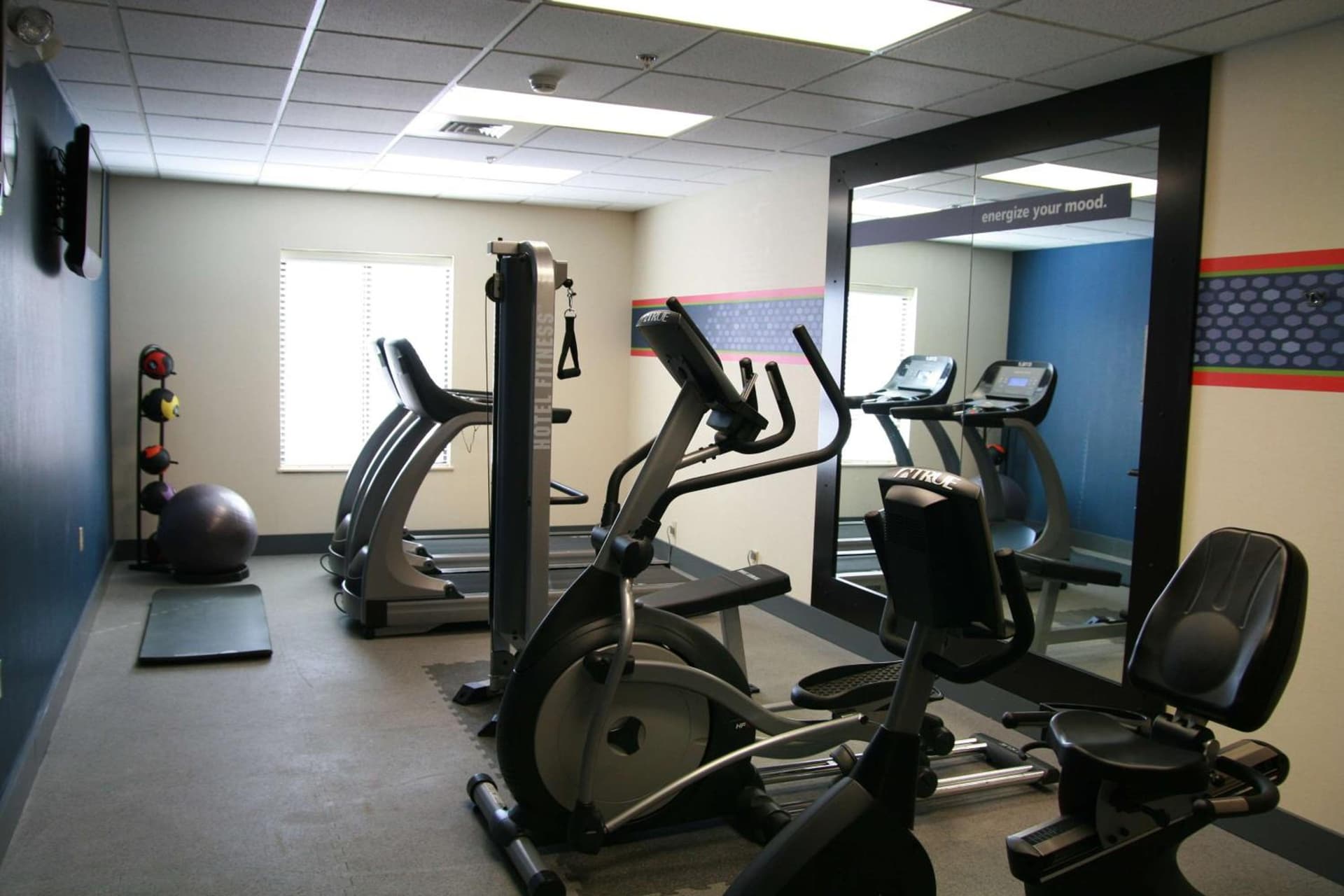 Hampton Inn Topeka gallery photo in Topeka, KS — image 19