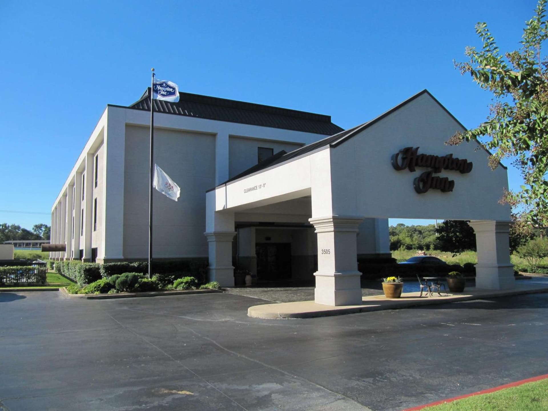 Hampton Inn Lindale/Tyler featured exterior or lobby in Lindale, TX — similar hotel