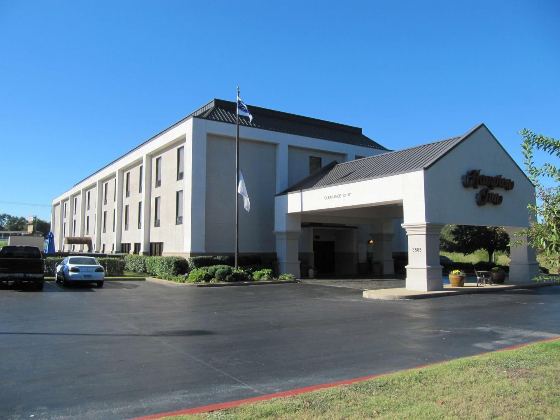 Hampton Inn Lindale/Tyler interior in Lindale, TX — gallery photo 2