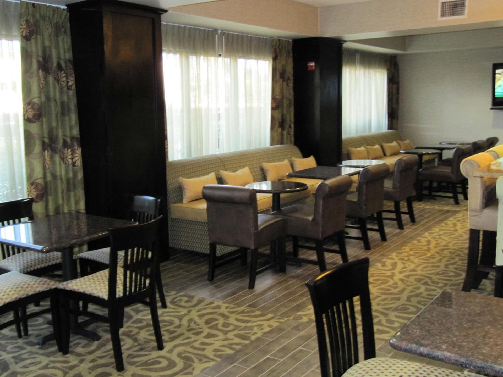 Hampton Inn Lindale/Tyler gallery photo in Lindale, TX — image 29