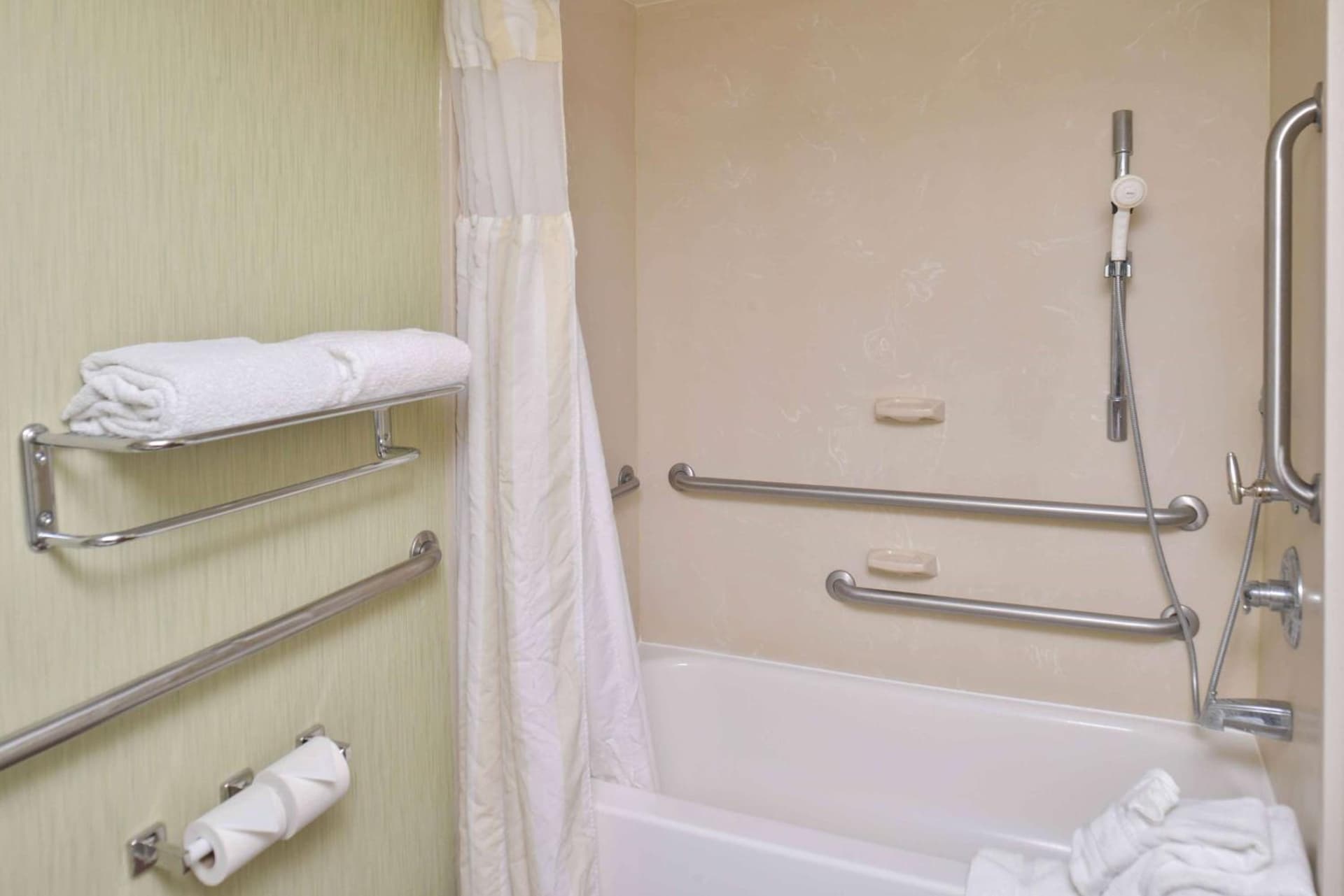 Hilton Garden Inn Indianapolis/Carmel gallery photo in Carmel, IN — image 37