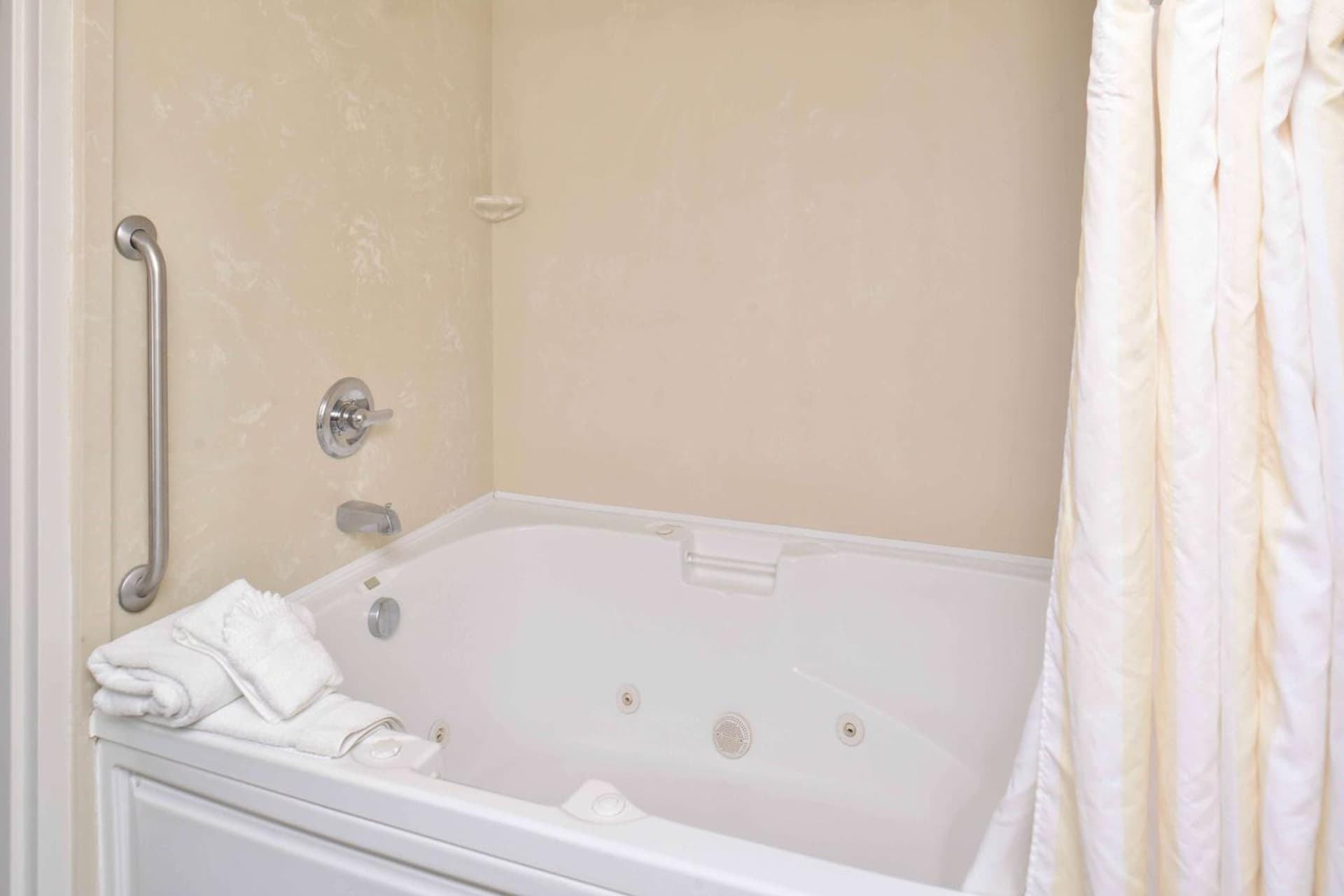 Hilton Garden Inn Indianapolis/Carmel gallery photo in Carmel, IN — image 47