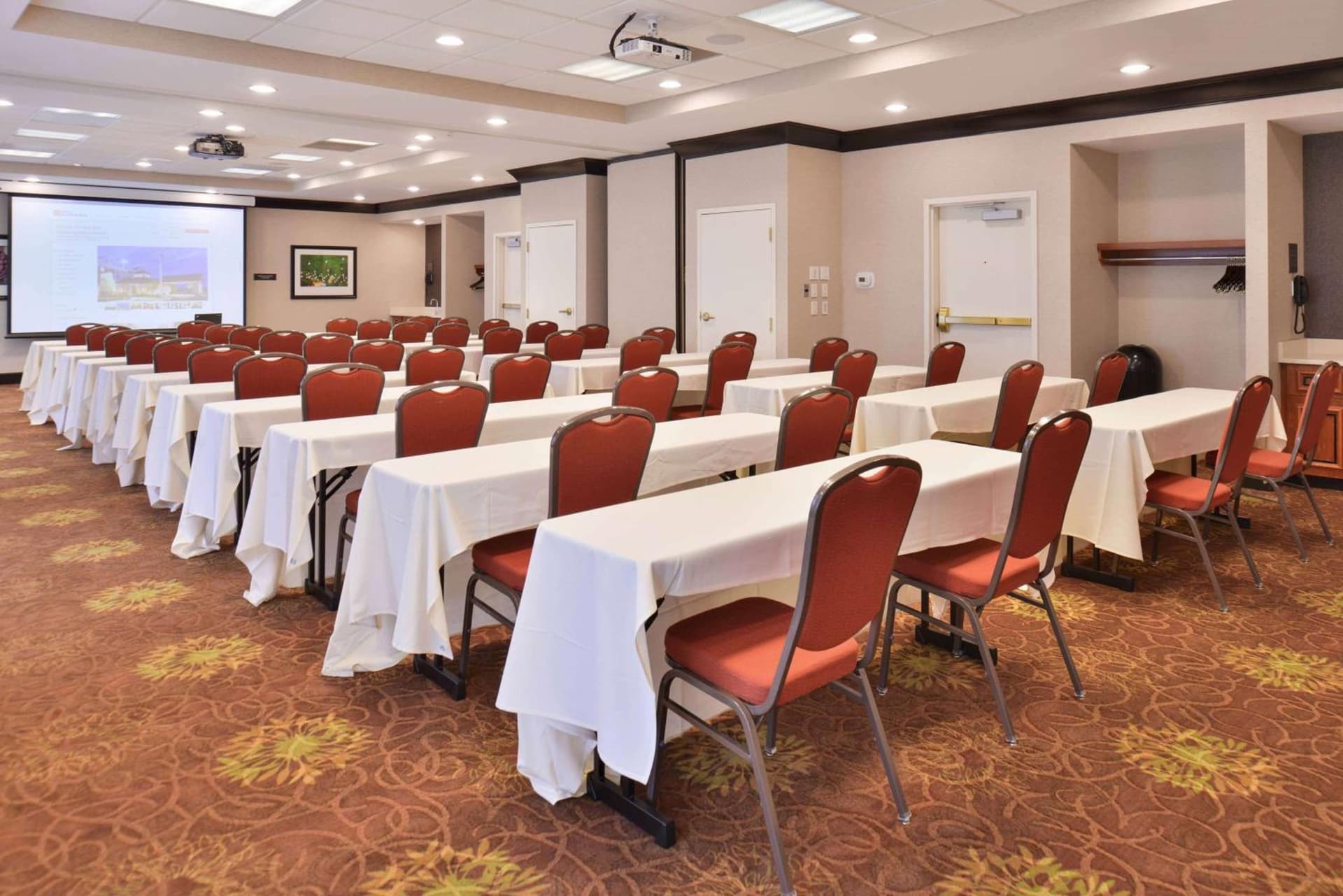 Hilton Garden Inn Indianapolis/Carmel gallery photo in Carmel, IN — image 18