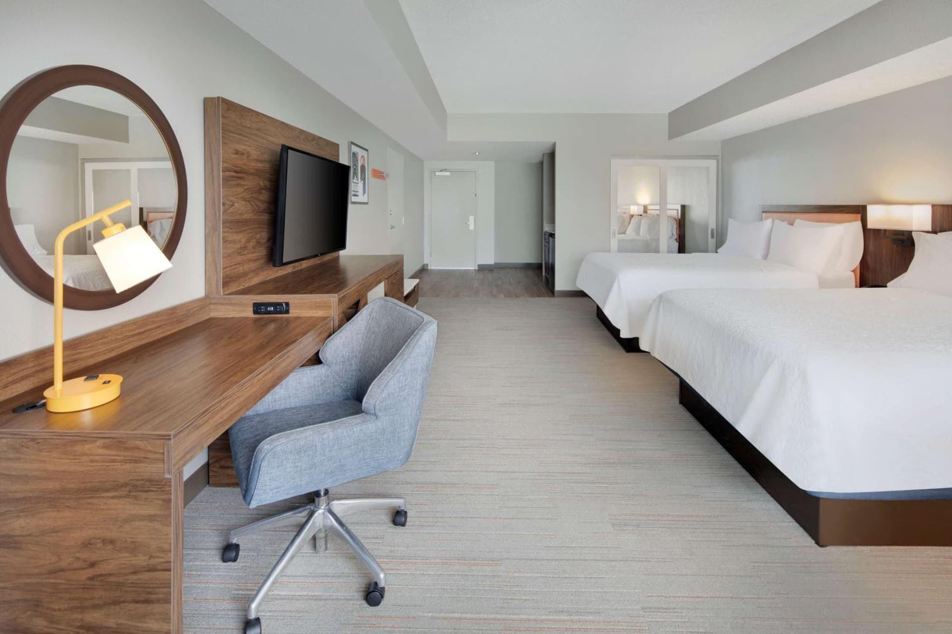 Hampton Inn & Suites St. Augustine-Vilano Beach interior in St. Augustine, FL — gallery photo 2