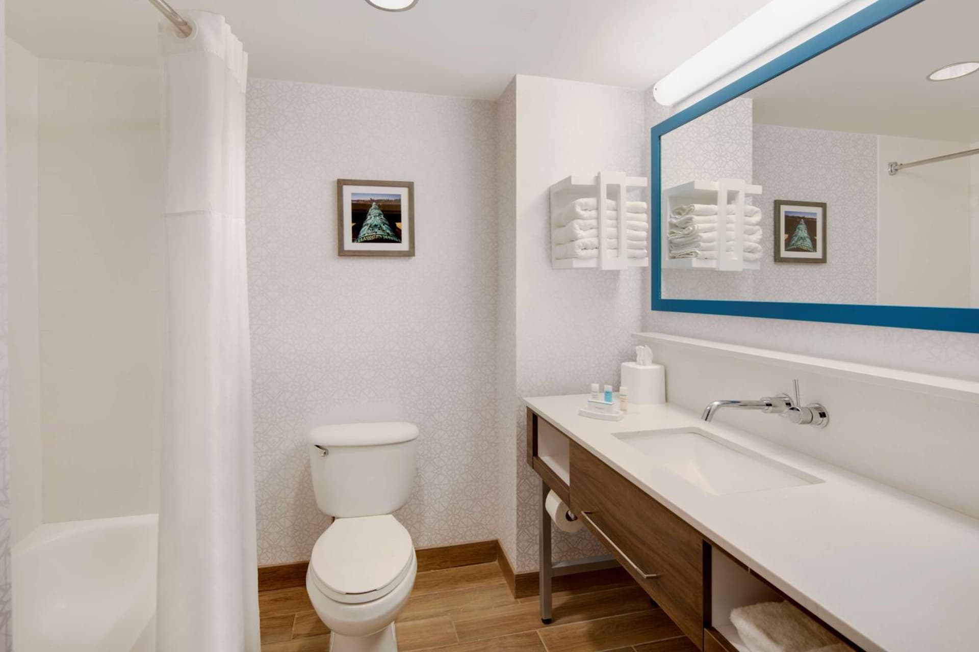 Hampton Inn & Suites St. Augustine-Vilano Beach gallery photo in St. Augustine, FL — image 7