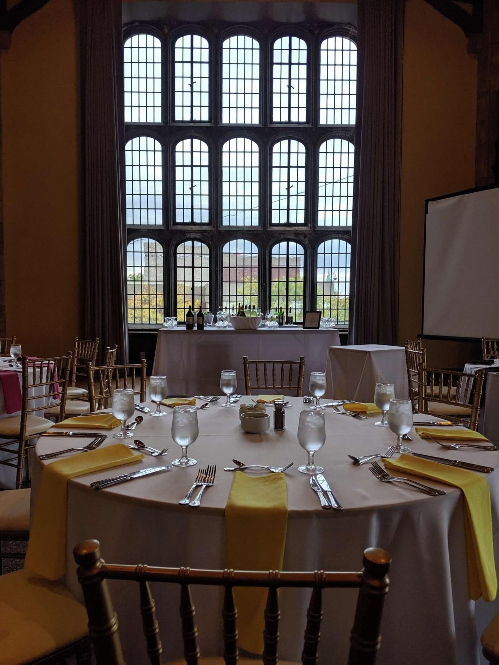 The Tudor Arms Hotel Cleveland - a DoubleTree by Hilton gallery photo in Cleveland, OH — image 14