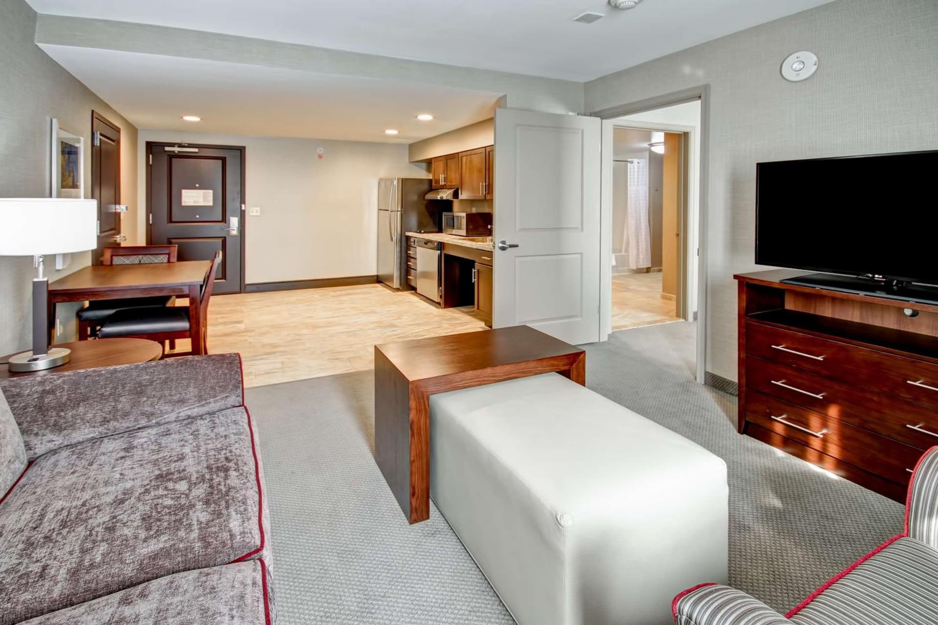 Homewood Suites by Hilton Bridgewater/Branchburg gallery photo in Branchburg Park, NJ — image 8