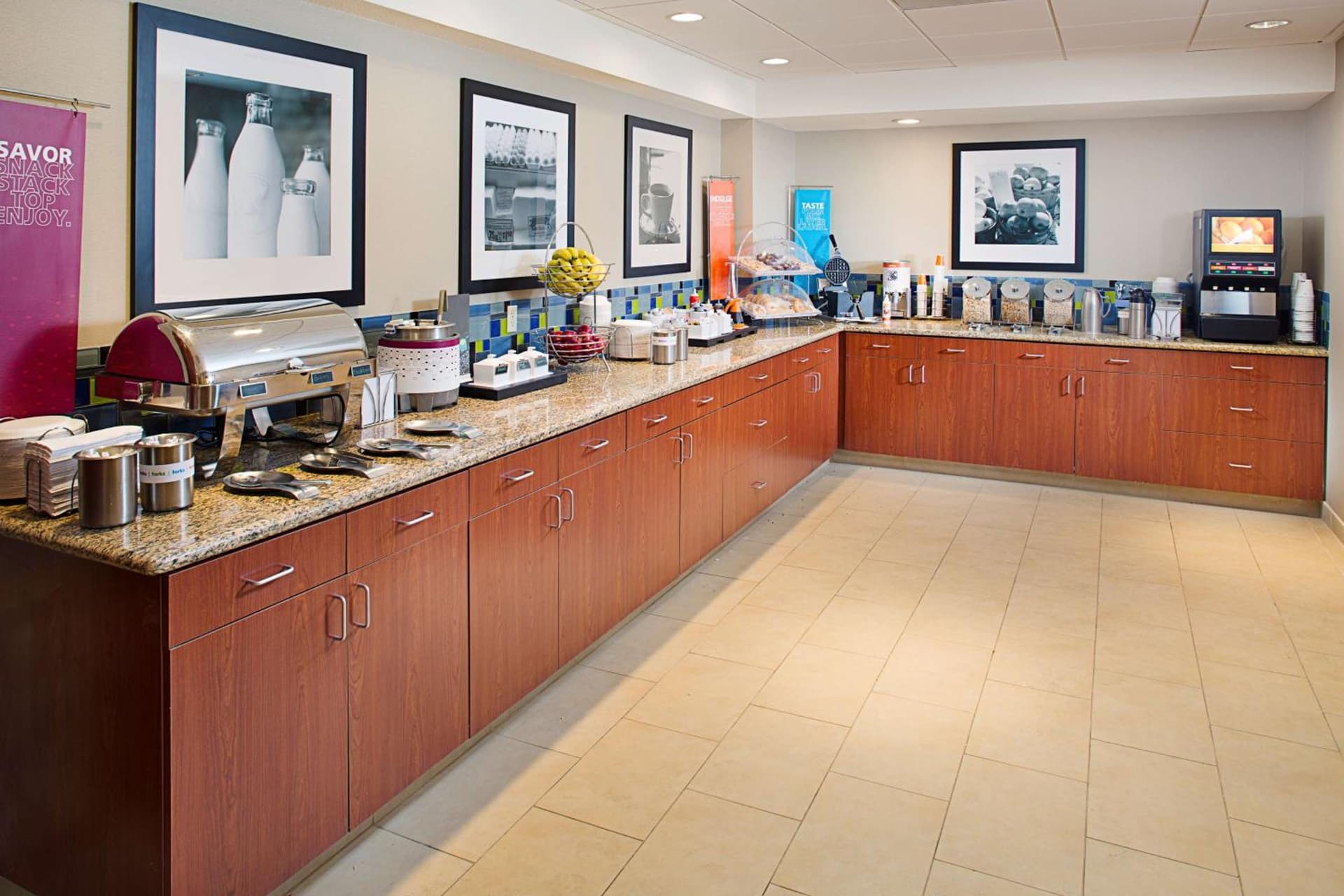 Hampton Inn & Suites Lancaster gallery photo in Lancaster, CA — image 8