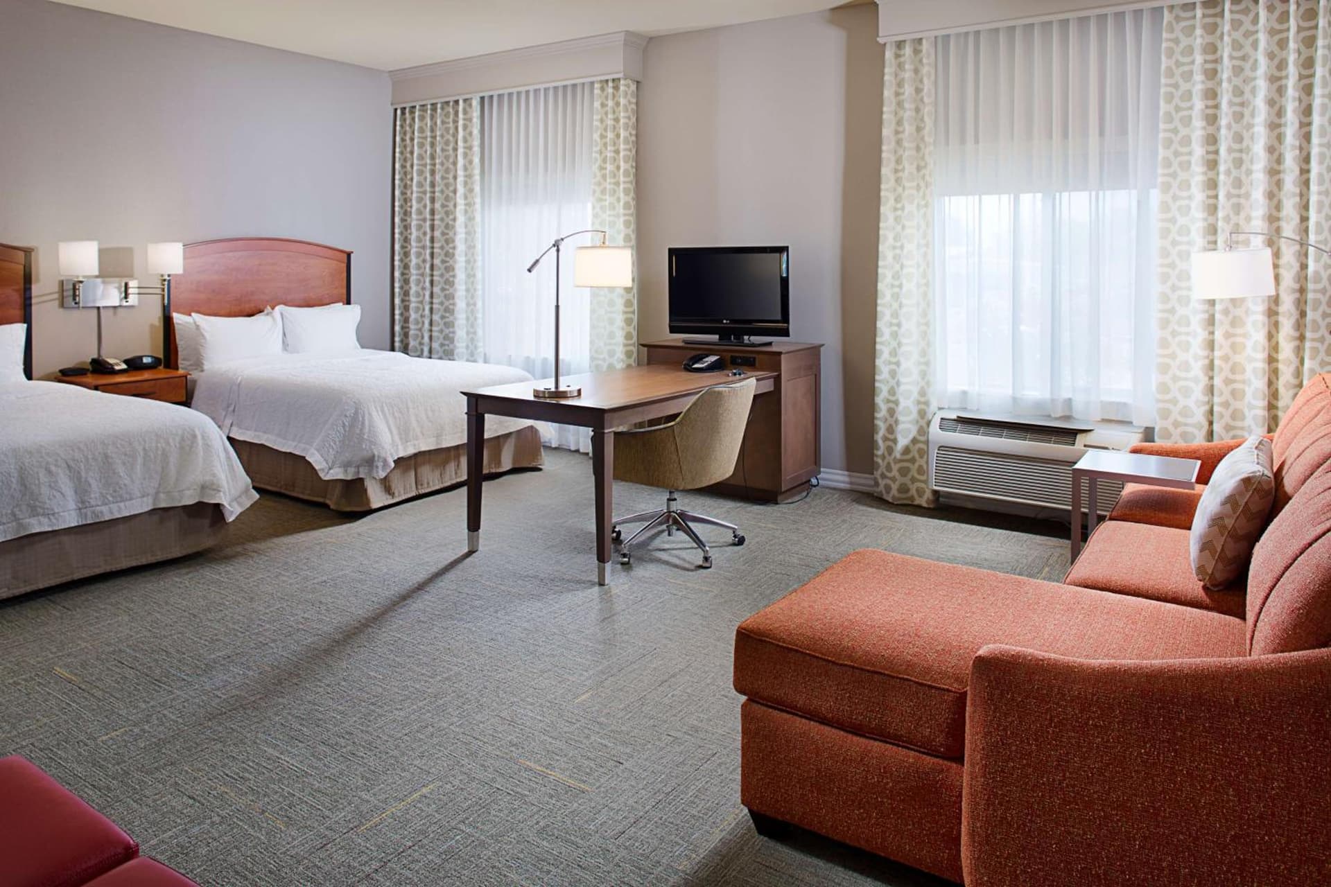 Hampton Inn & Suites Lancaster gallery photo in Lancaster, CA — image 28