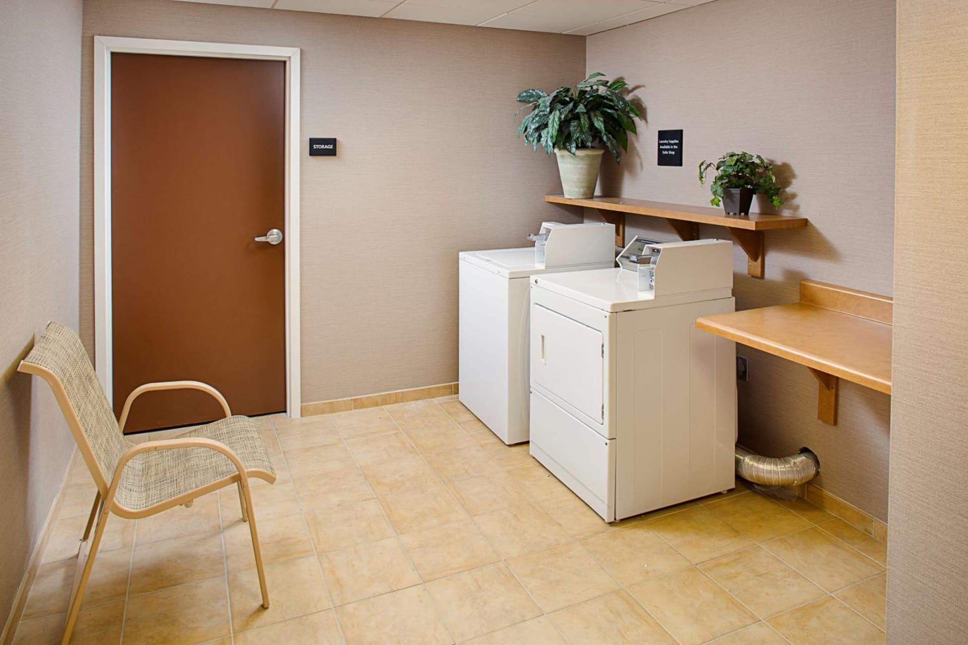Hampton Inn & Suites Lancaster gallery photo in Lancaster, CA — image 11