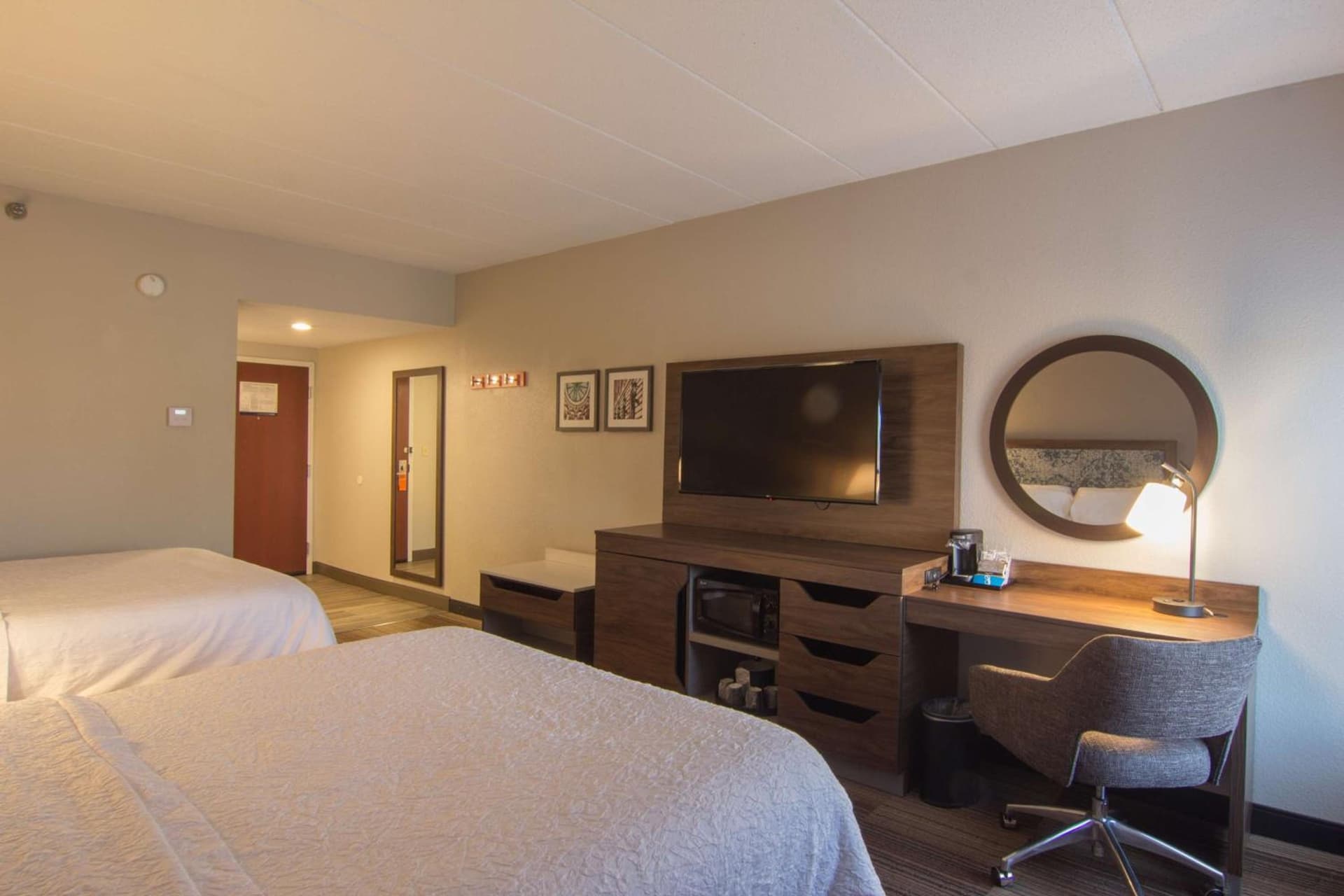 Hampton Inn Medina gallery photo in Medina, OH — image 13