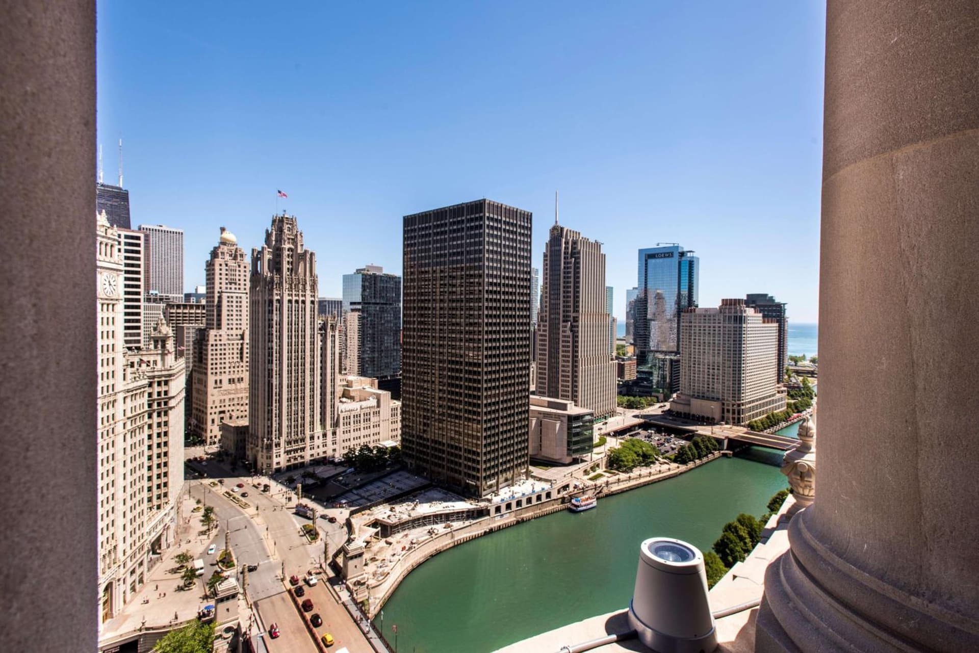 LondonHouse Chicago, Curio Collection by Hilton gallery photo in Chicago, IL — image 13
