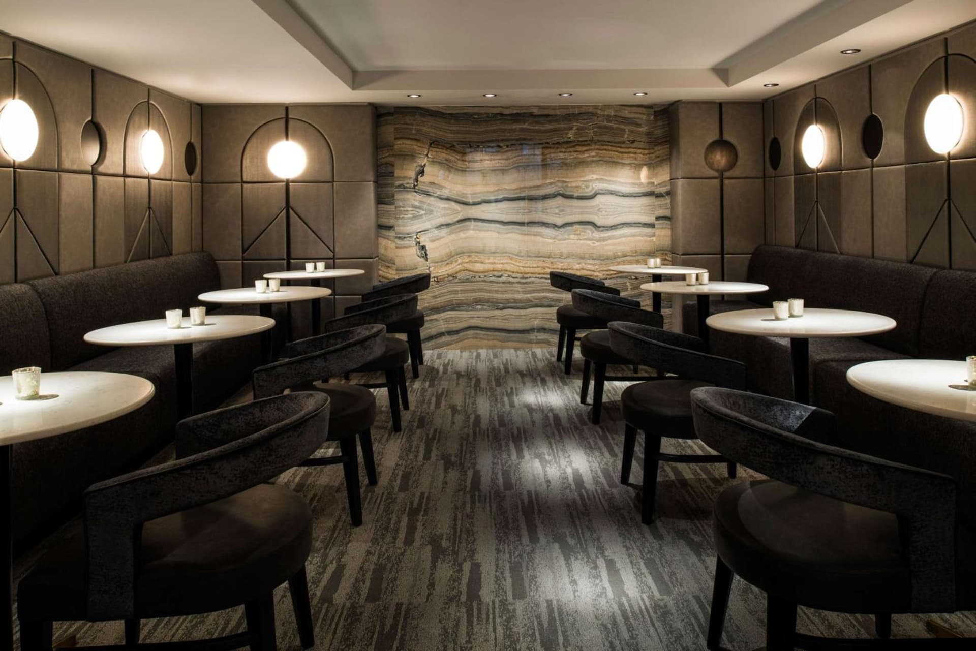 LondonHouse Chicago, Curio Collection by Hilton interior in Chicago, IL — gallery photo 2