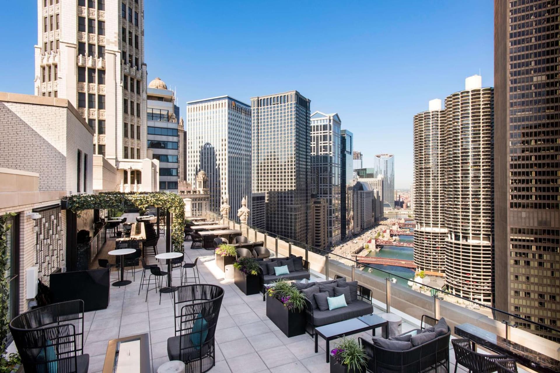 LondonHouse Chicago, Curio Collection by Hilton gallery photo in Chicago, IL — image 18
