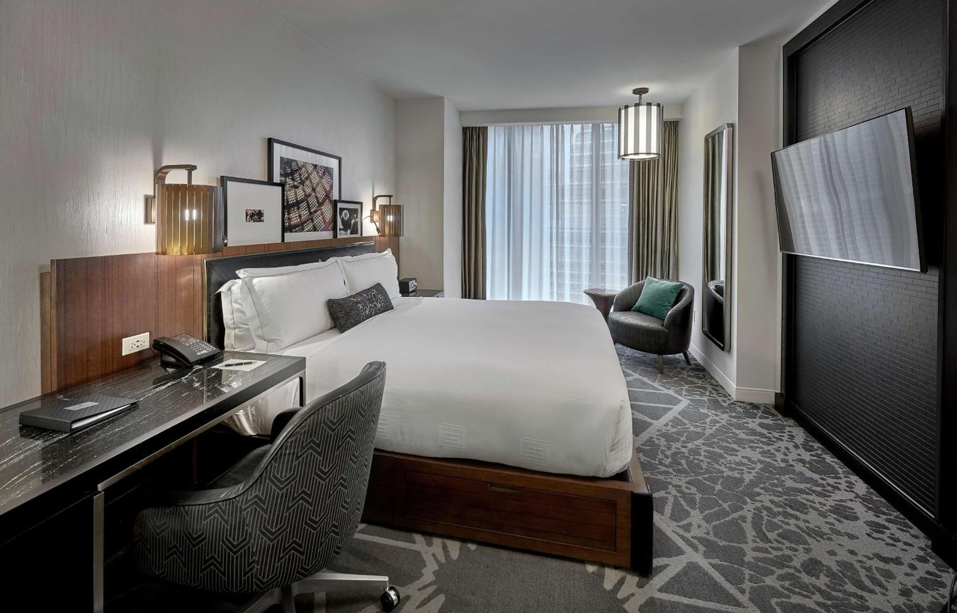LondonHouse Chicago, Curio Collection by Hilton gallery photo in Chicago, IL — image 30