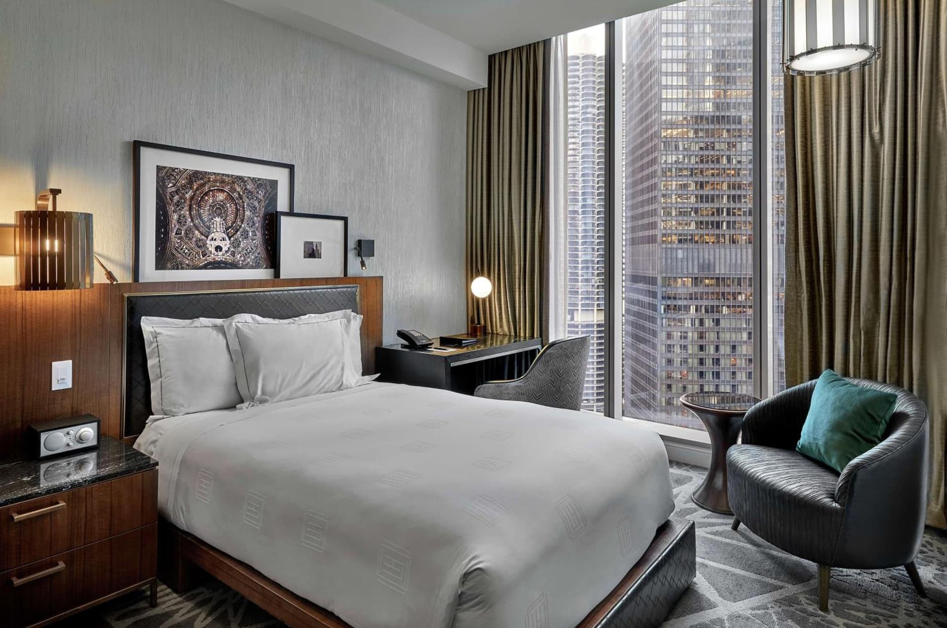 LondonHouse Chicago, Curio Collection by Hilton gallery photo in Chicago, IL — image 41