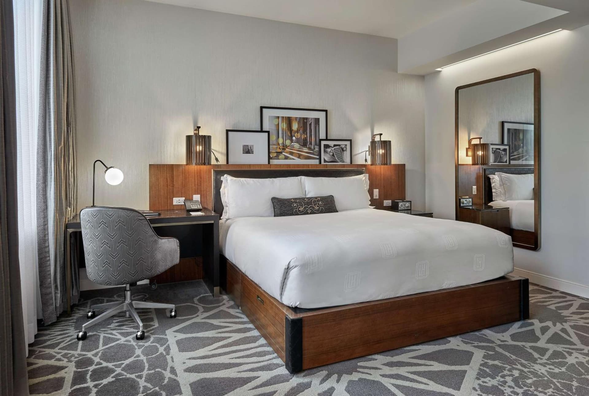 LondonHouse Chicago, Curio Collection by Hilton gallery photo in Chicago, IL — image 51