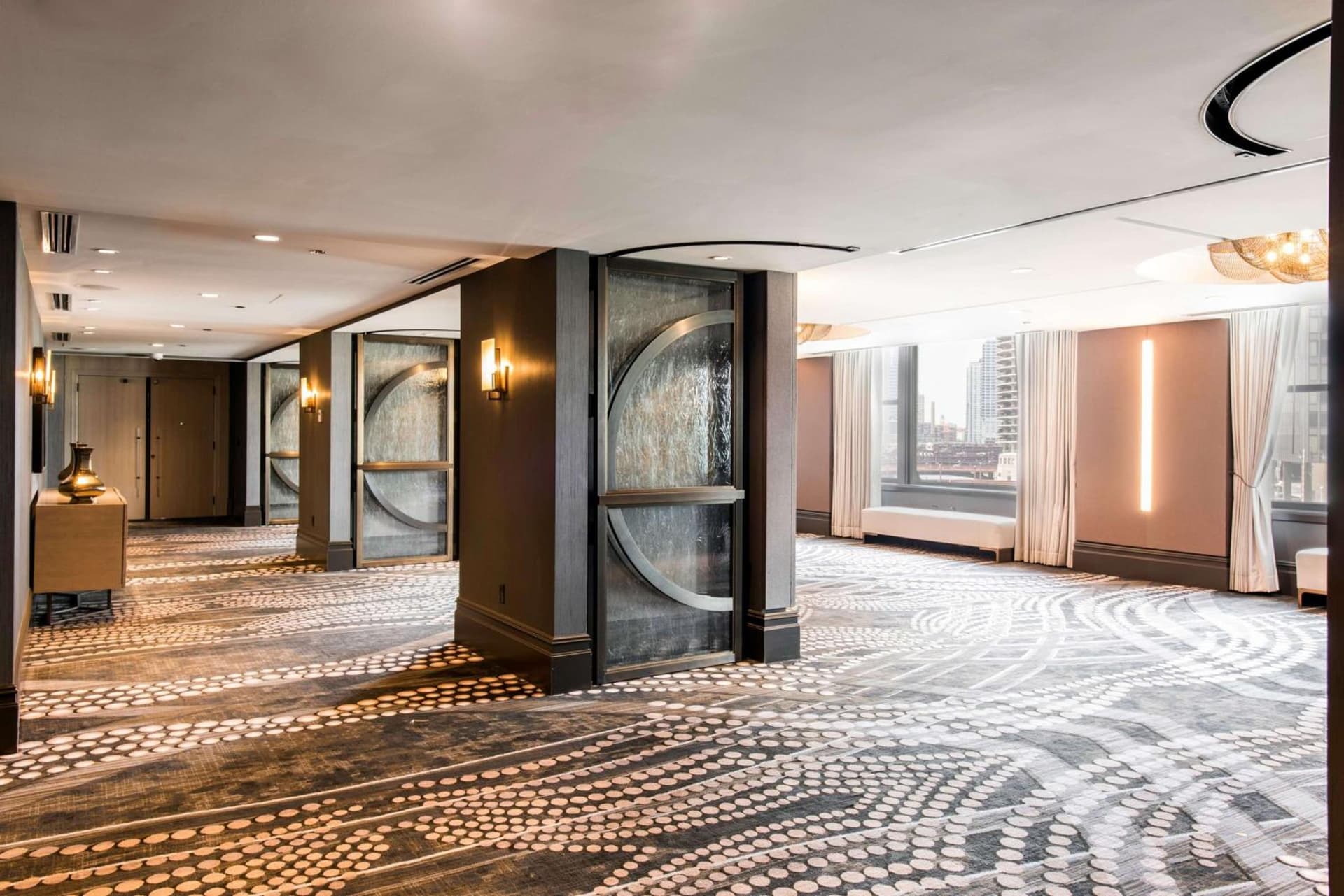 LondonHouse Chicago, Curio Collection by Hilton gallery photo in Chicago, IL — image 24