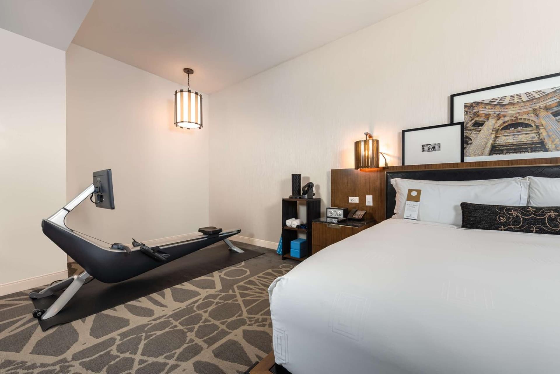 LondonHouse Chicago, Curio Collection by Hilton gallery photo in Chicago, IL — image 39