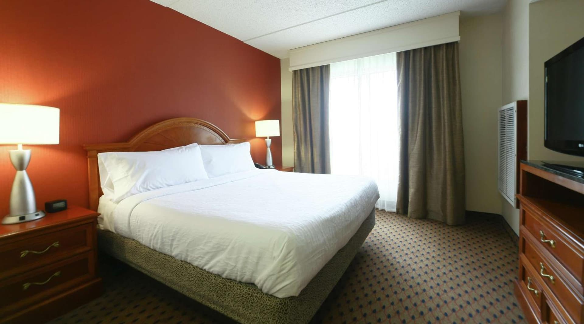 Hilton Garden Inn Secaucus/Meadowlands property views in Secaucus, NJ — gallery photo 3