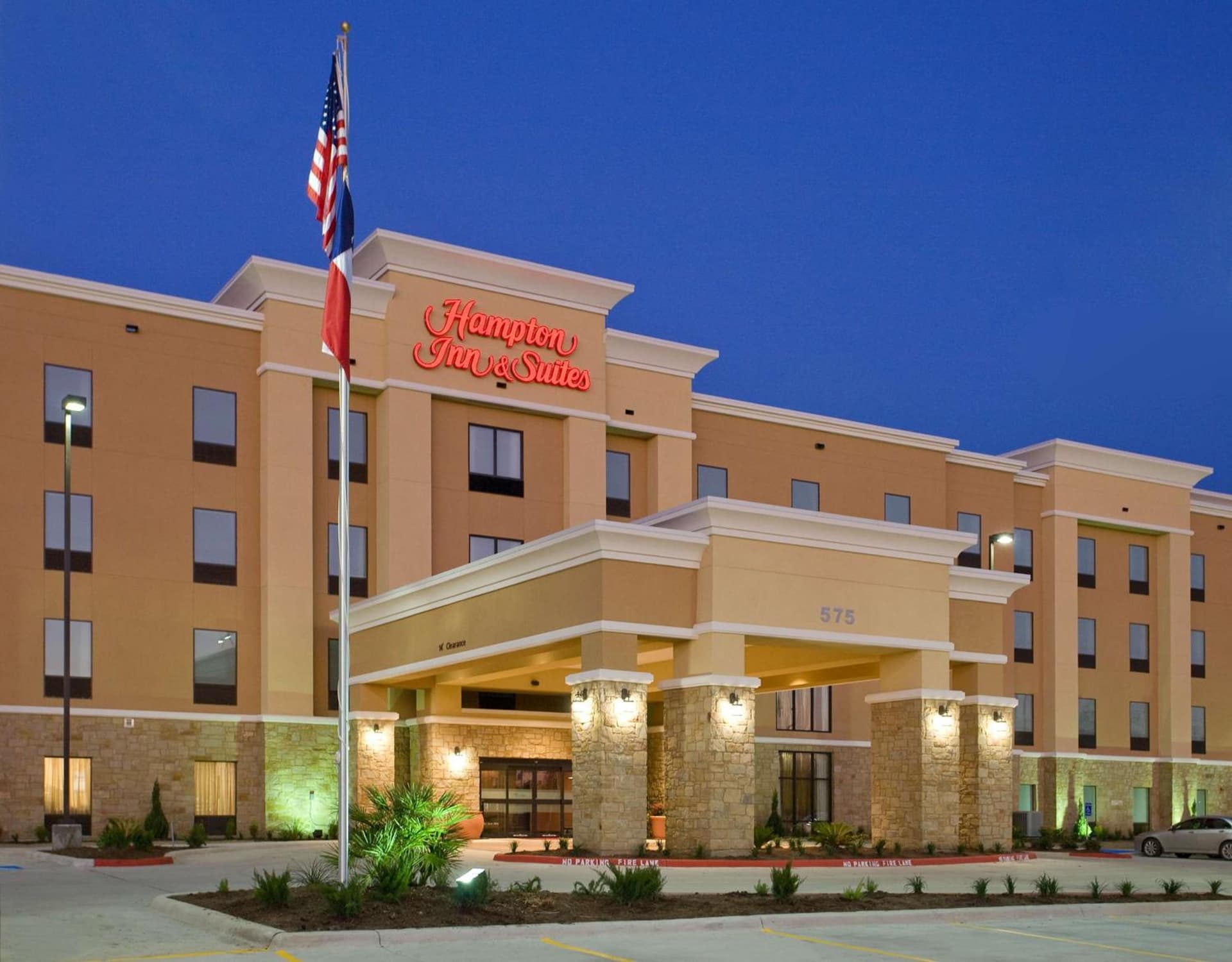 Hampton Inn & Suites New Braunfels featured exterior or lobby in New Braunfels, TX — similar hotel