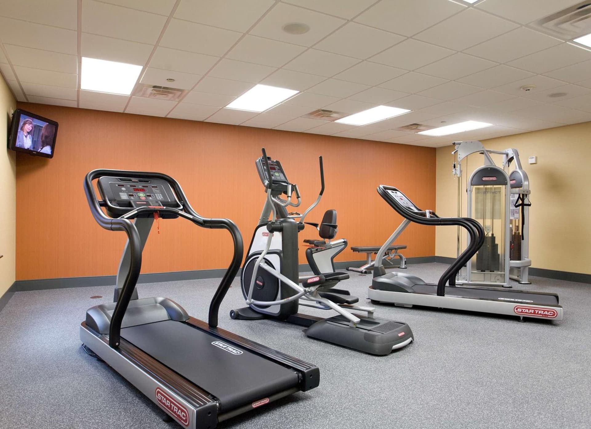 Hampton Inn & Suites New Braunfels gallery photo in New Braunfels, TX — image 15