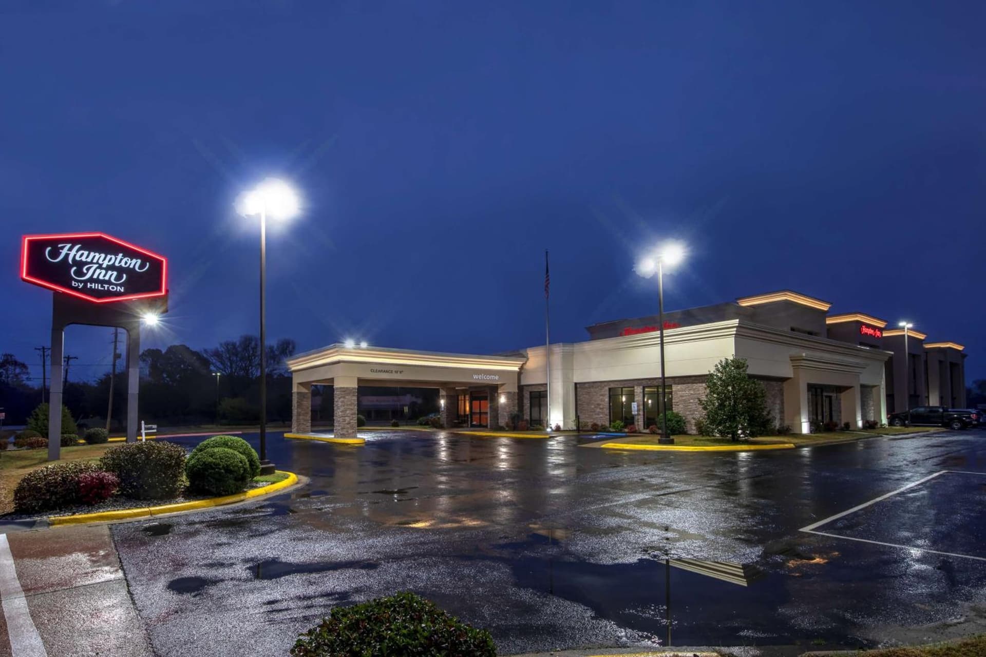 Hampton Inn Arkadelphia featured exterior or lobby in Arkadelphia, AR — similar hotel