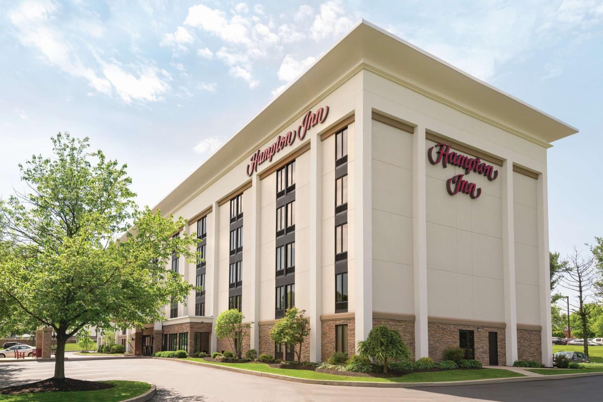 Hampton Inn Reading/Wyomissing interior in Wyomissing, PA — gallery photo 2