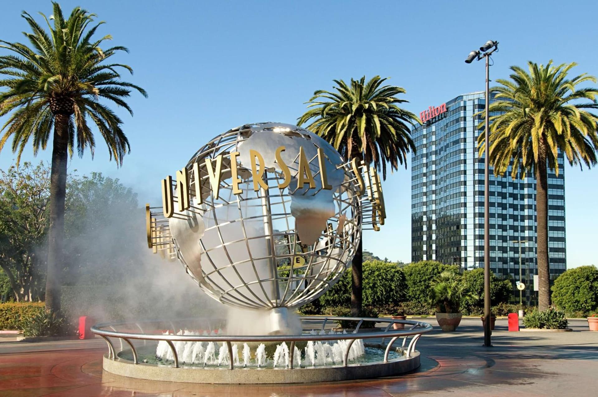 Hilton Los Angeles-Universal City property views in Los Angeles, CA — gallery photo 3