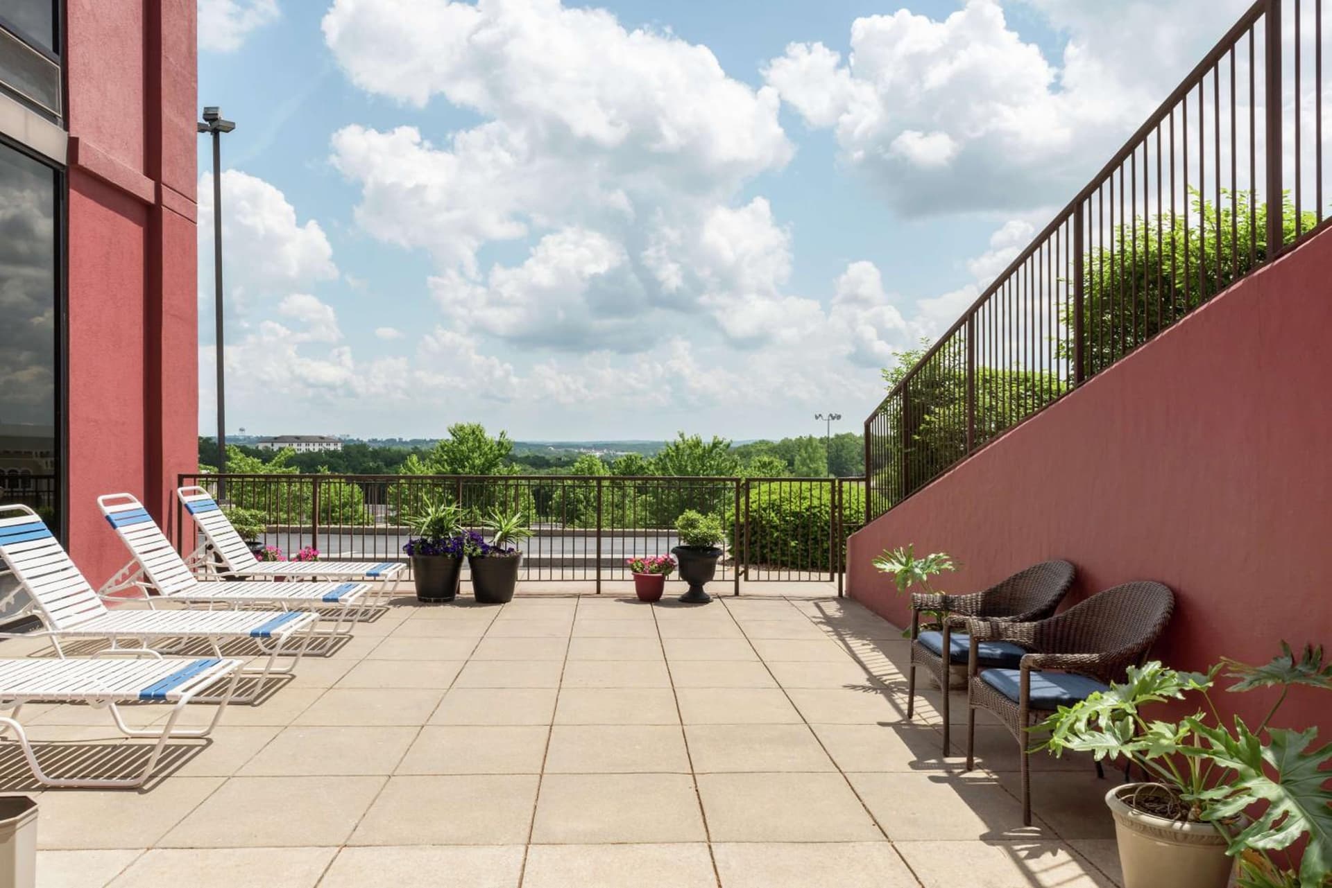 Hampton Inn Branson on the Strip interior in Branson, MO — gallery photo 2