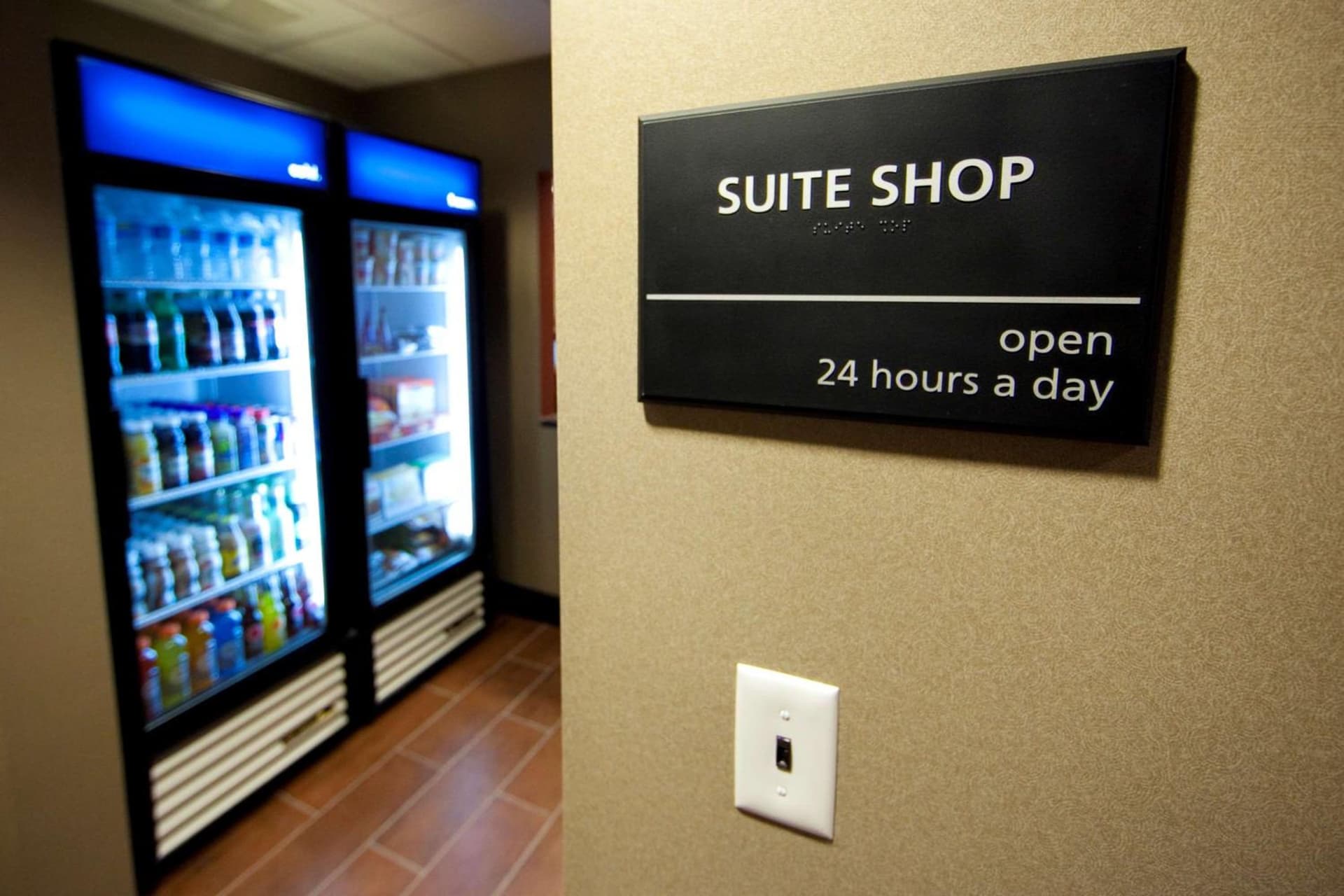 Hampton Inn & Suites by Hilton Seattle/Kent gallery photo in Kent, WA — image 48