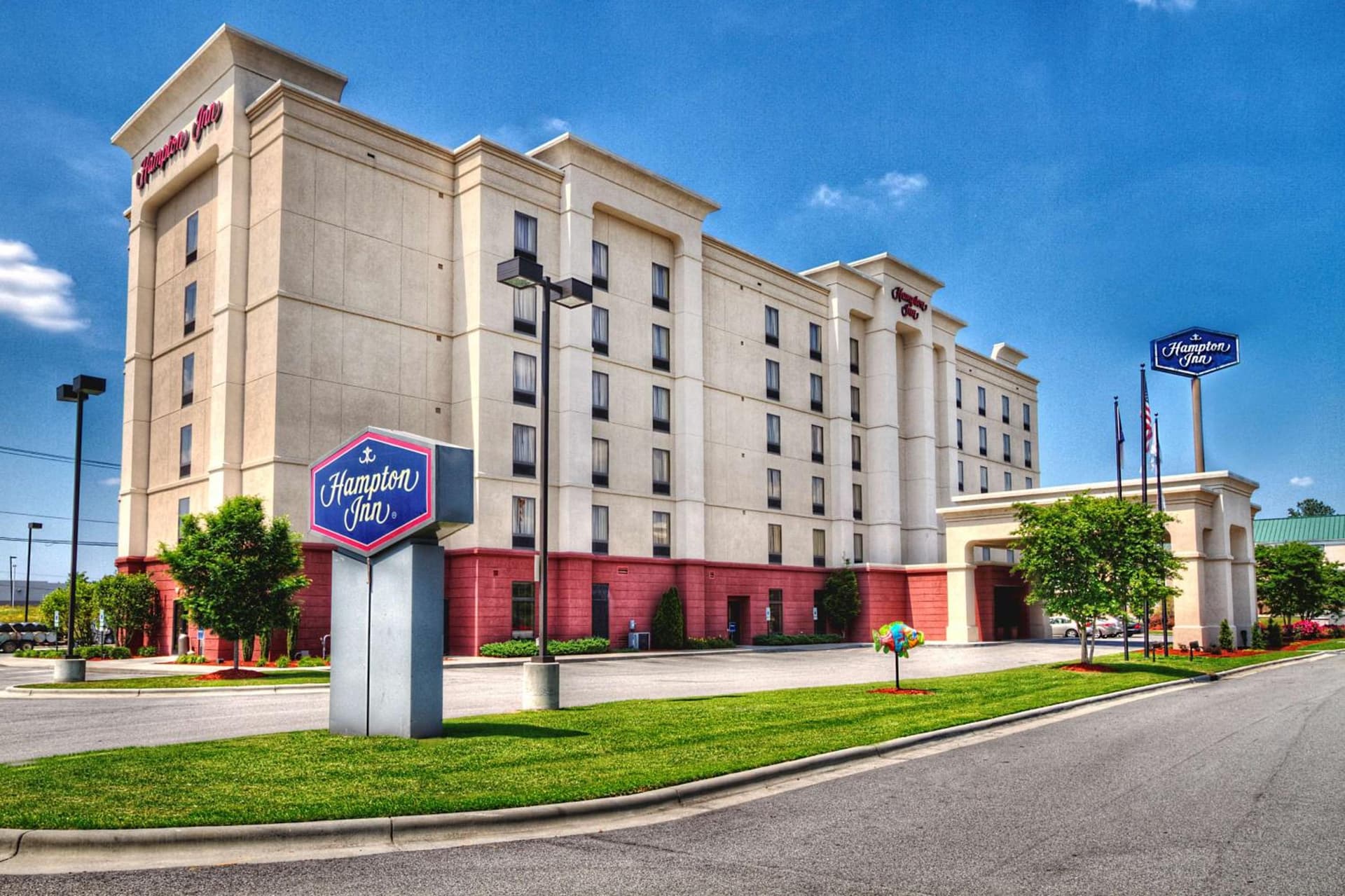 Hampton Inn Roanoke Rapids property views in Roanoke Rapids, NC — gallery photo 3