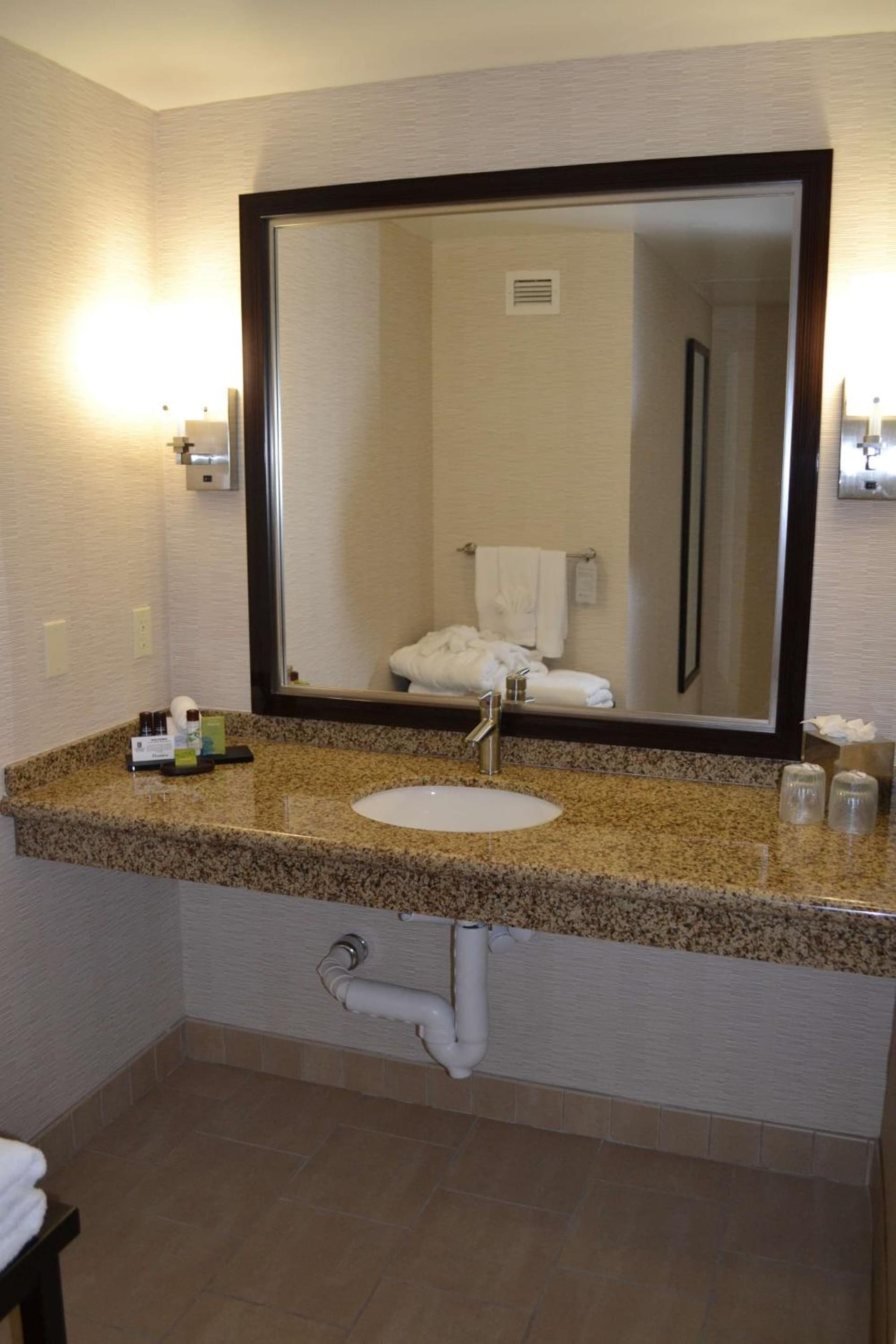 Embassy Suites Palmdale gallery photo in Palmdale, CA — image 33