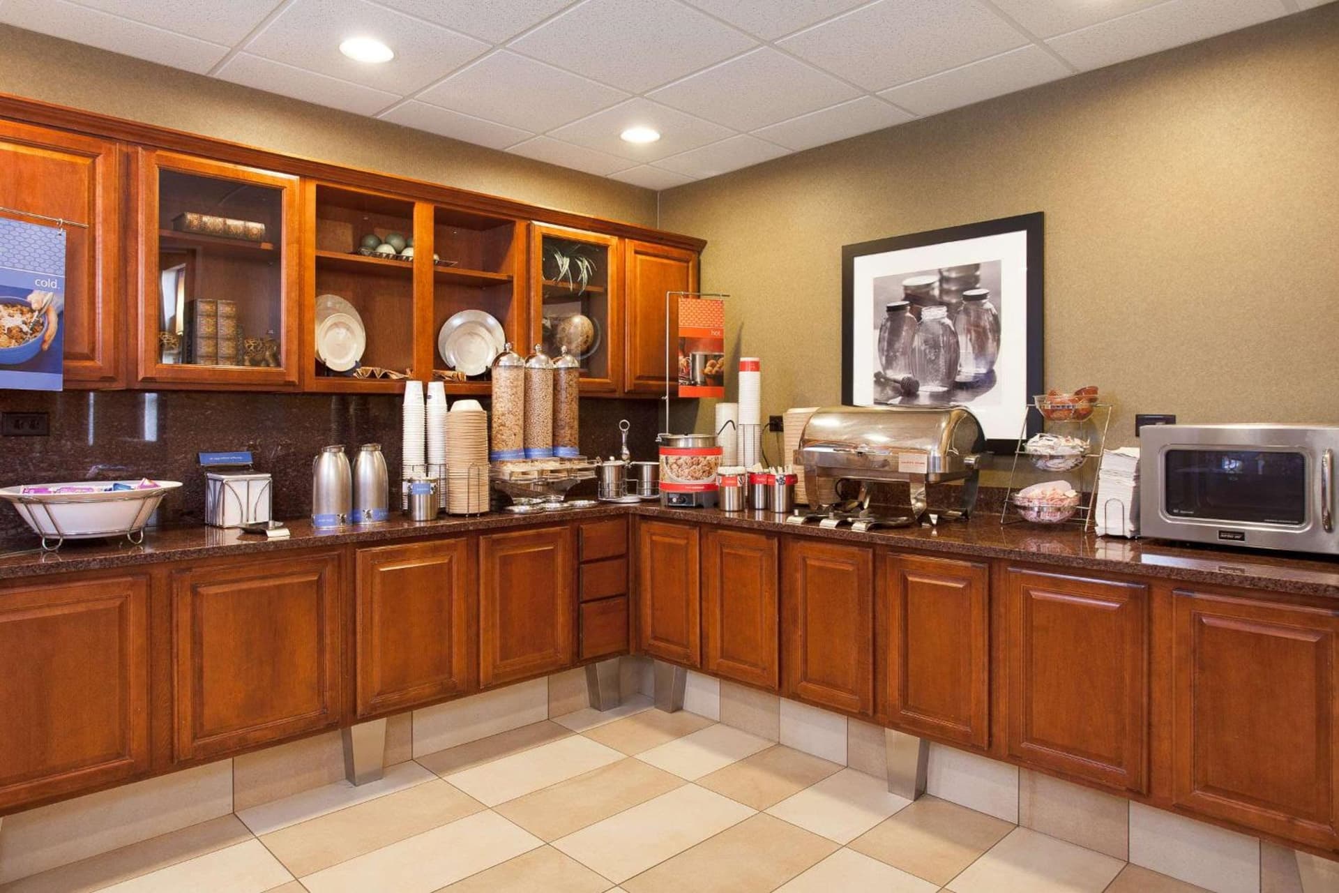 Hampton Inn & Suites Addison gallery photo in Addison, IL — image 17