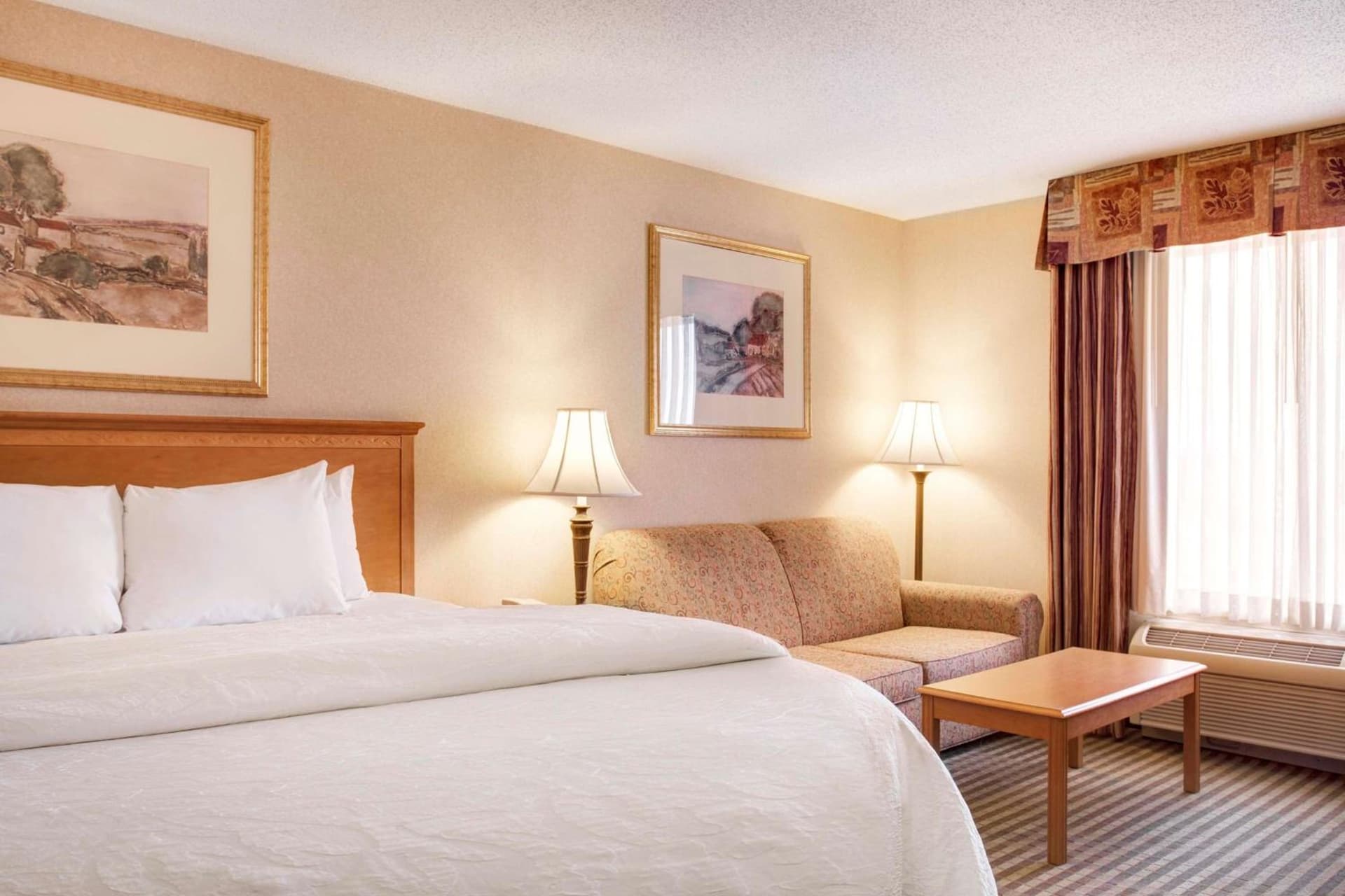 Hampton Inn & Suites Addison property views in Addison, IL — gallery photo 3