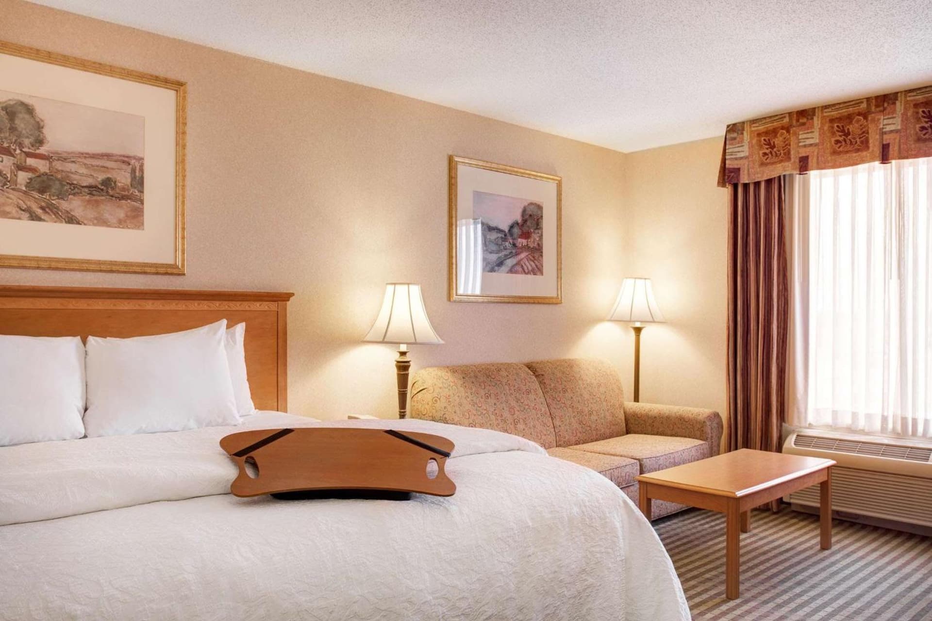 Hampton Inn & Suites Addison gallery photo in Addison, IL — image 10