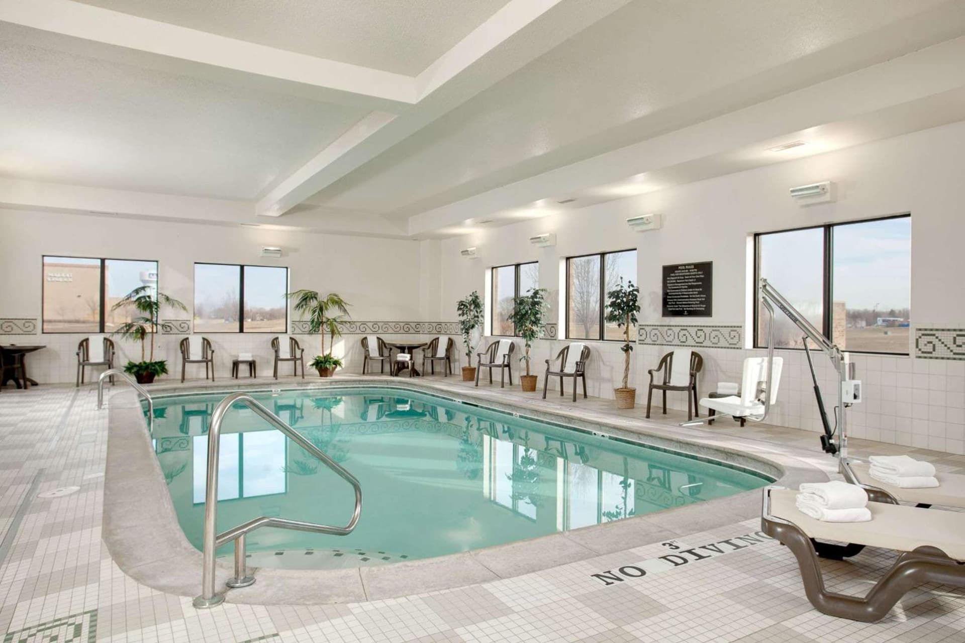 Hampton Inn & Suites Addison gallery photo in Addison, IL — image 11