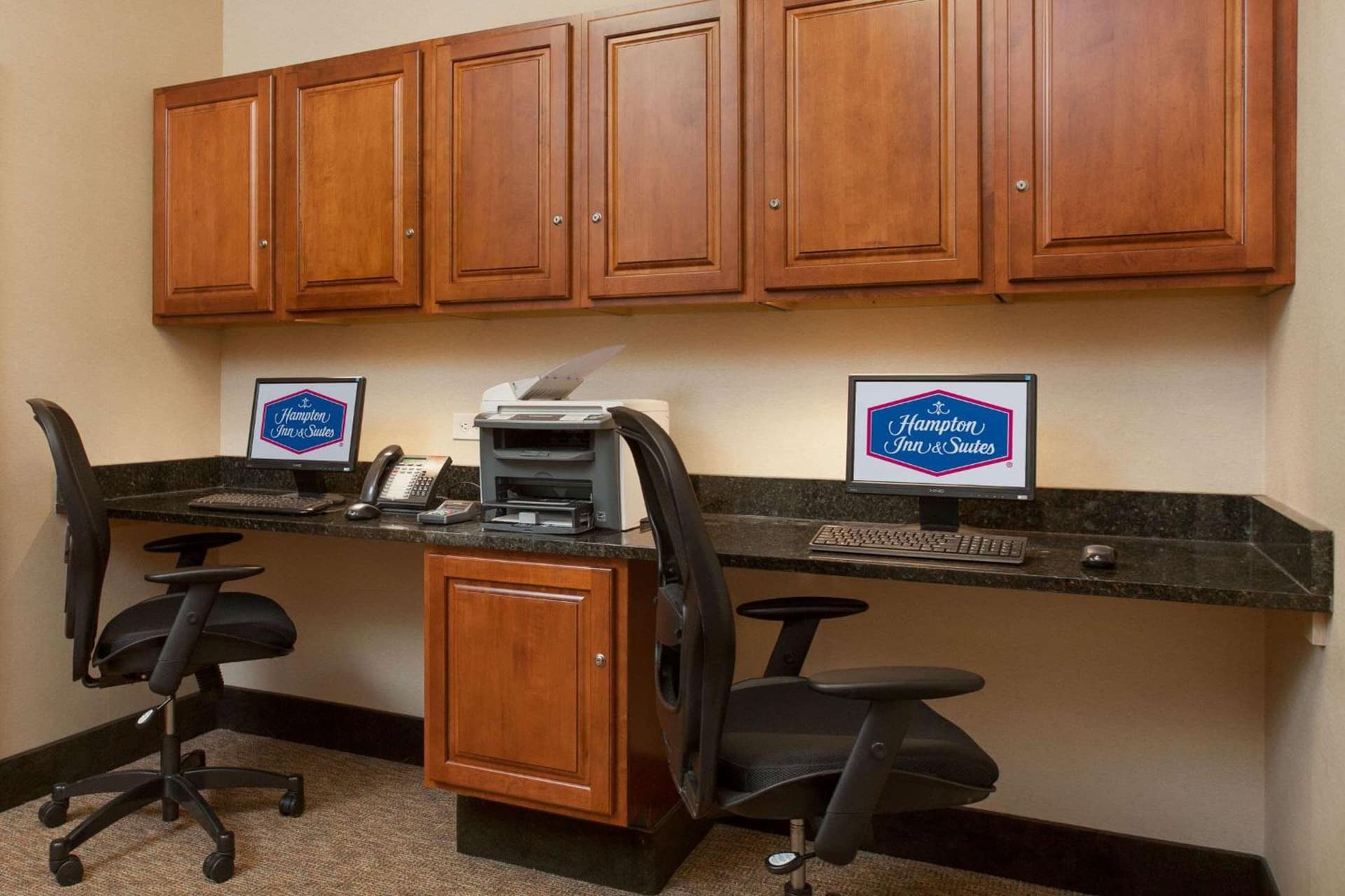Hampton Inn & Suites Addison interior in Addison, IL — gallery photo 2
