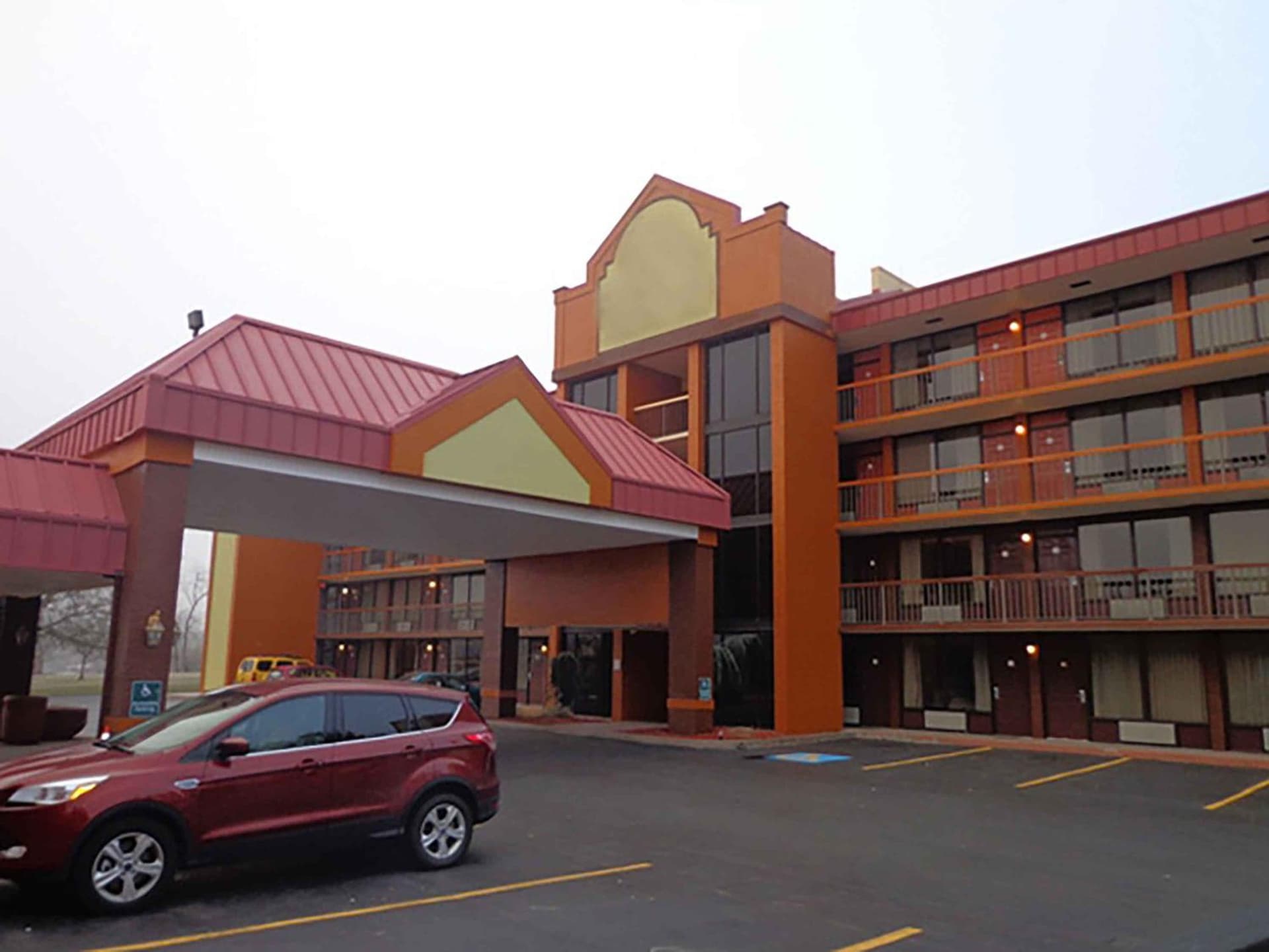 Extended Stay America Suites - Bristol interior in Bristol, VA — gallery photo 2