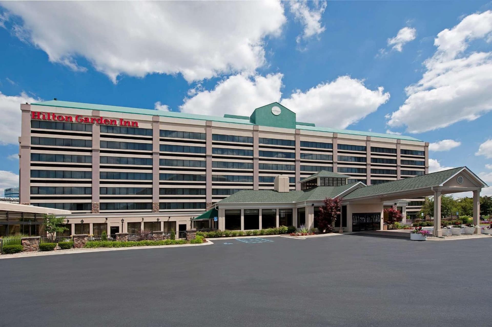 Hilton Garden Inn Detroit Southfield featured exterior or lobby in Southfield, MI — similar hotel